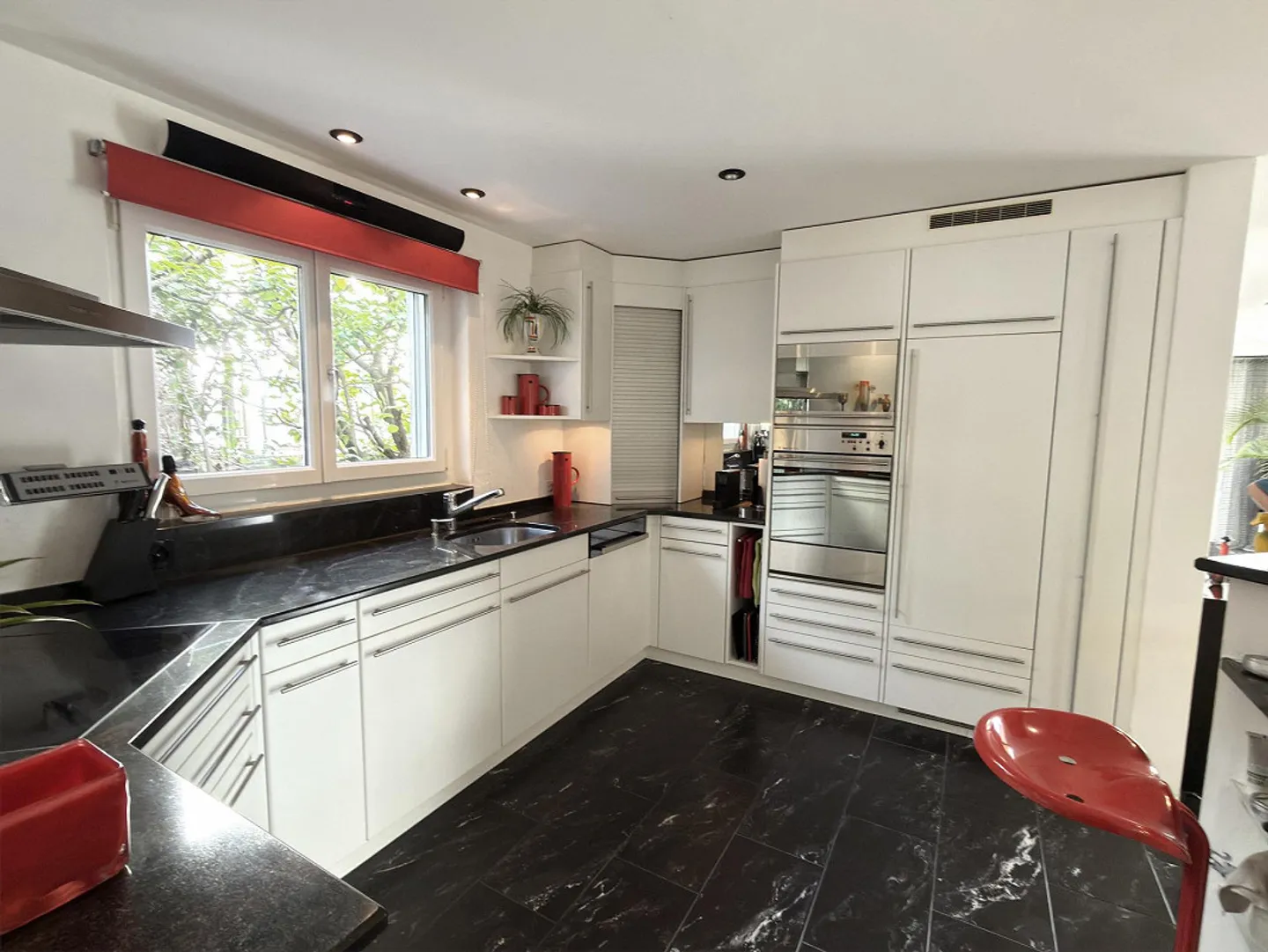 Casa unifamiliare di 4,5 stanze con fascino, vista panoramica e qualità della vita - Foto 5 di 9