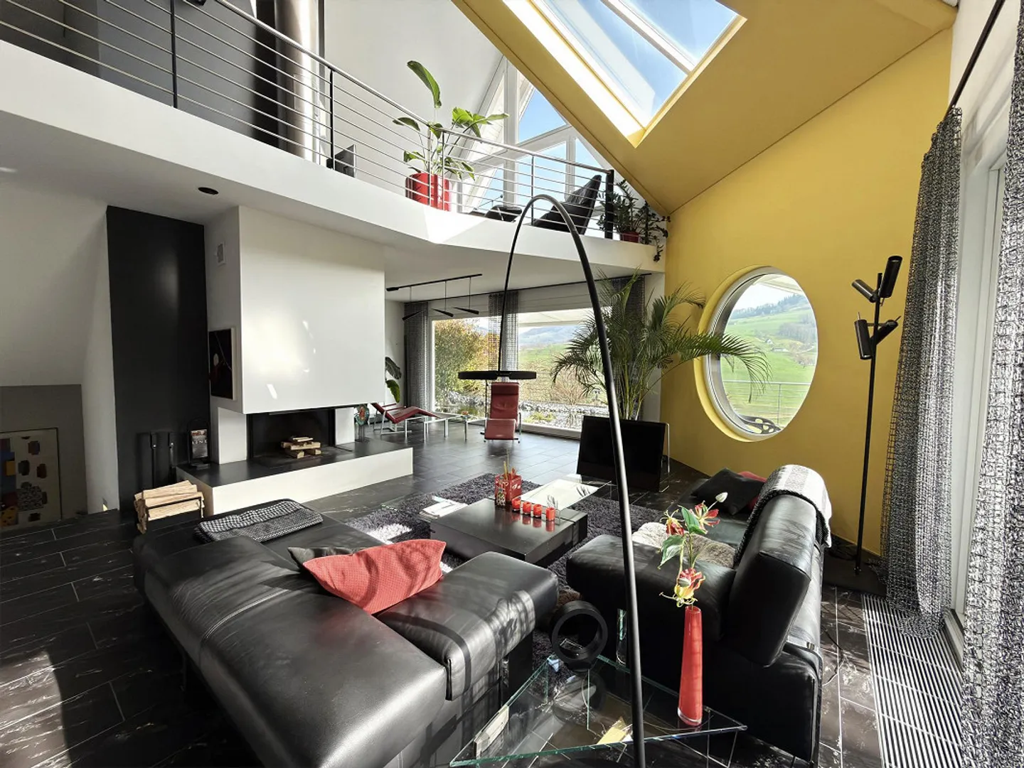 Casa unifamiliare di 4,5 stanze con fascino, vista panoramica e qualità della vita - Foto 7 di 9