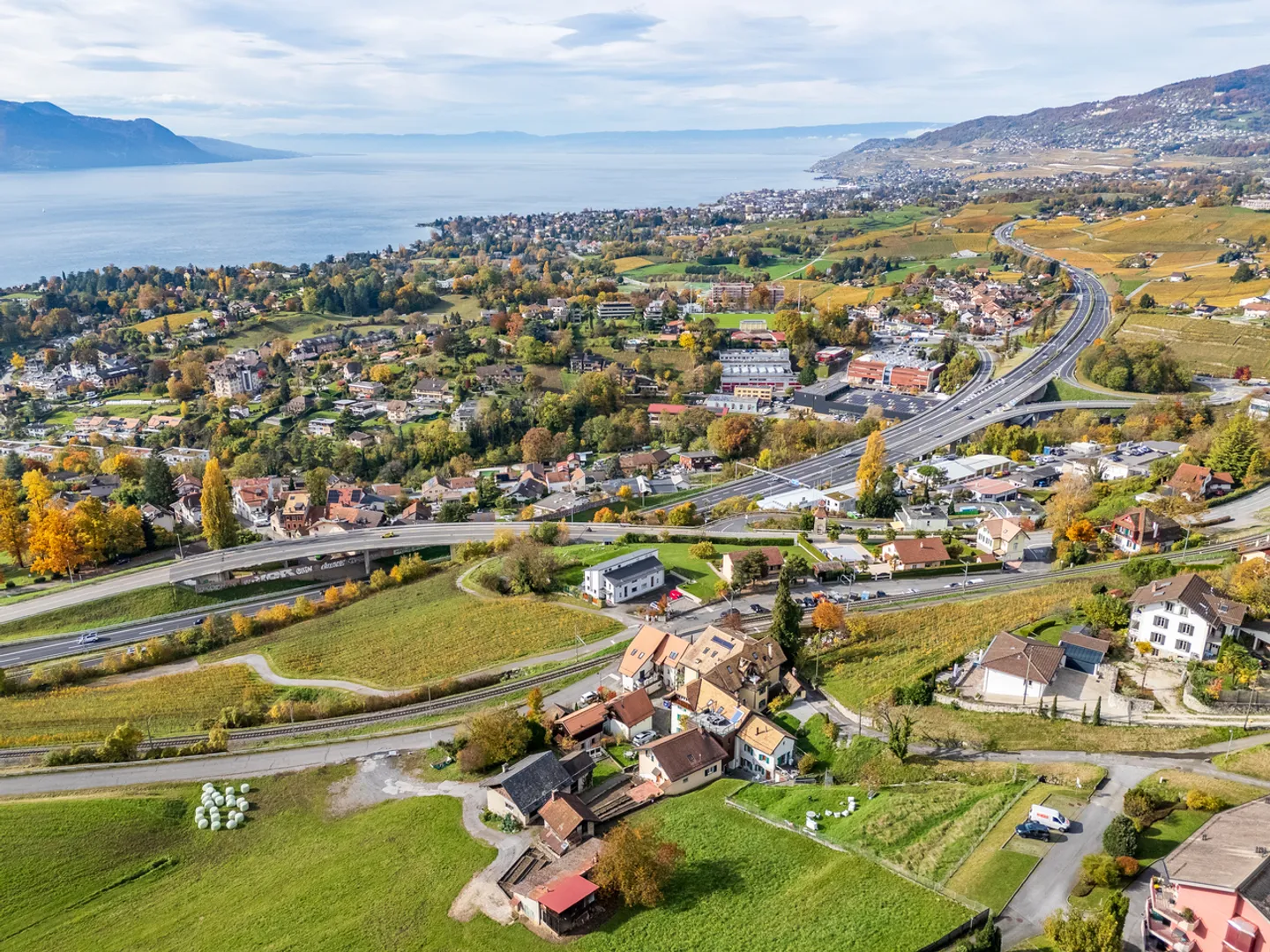 Charming Winemaker's House with Lake and Mountain View - Photo 15 of 33