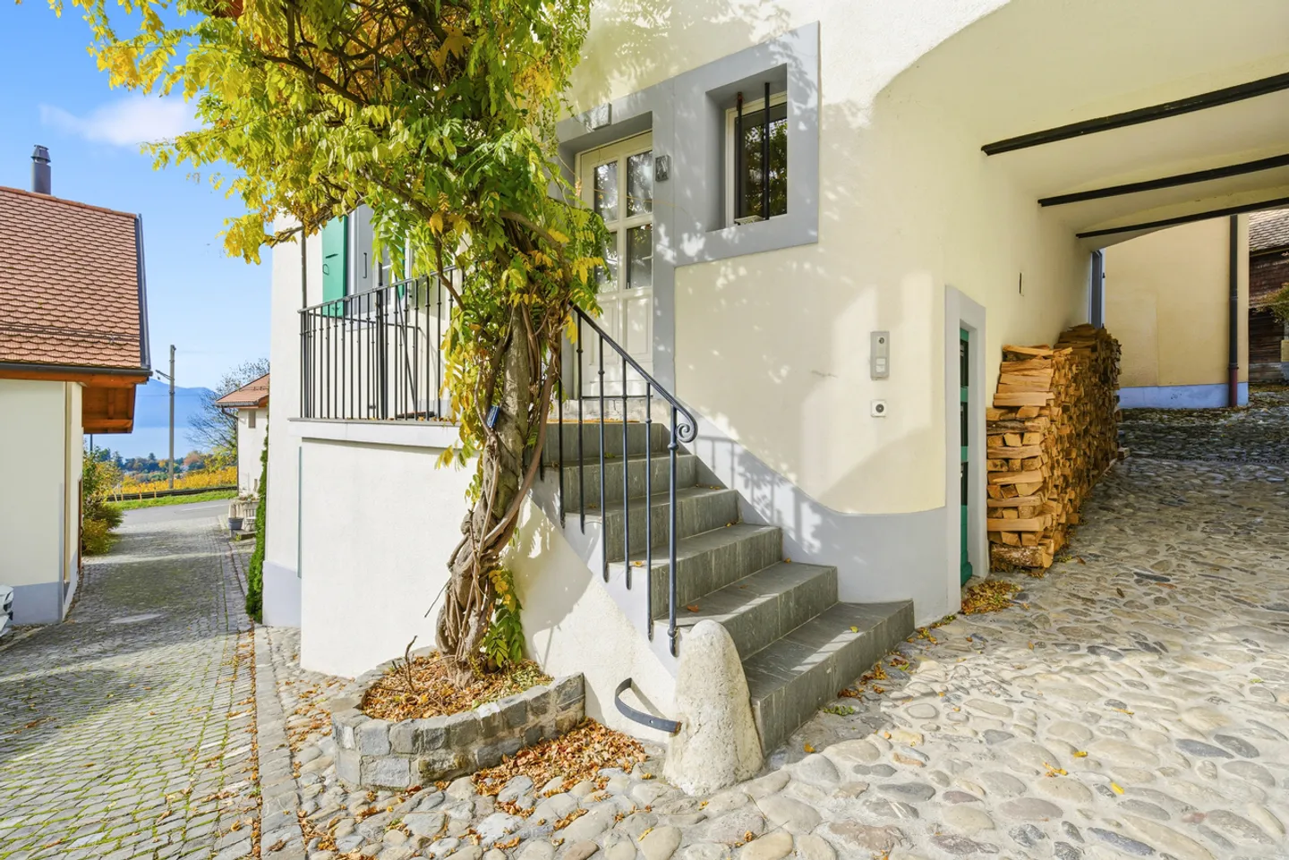 Charming Winemaker's House with Lake and Mountain View - Photo 20 of 33