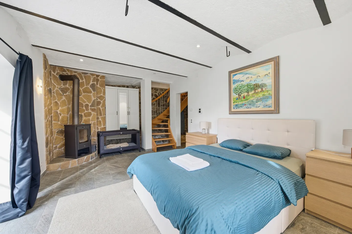 Charming Winemaker's House with Lake and Mountain View - Photo 25 of 33