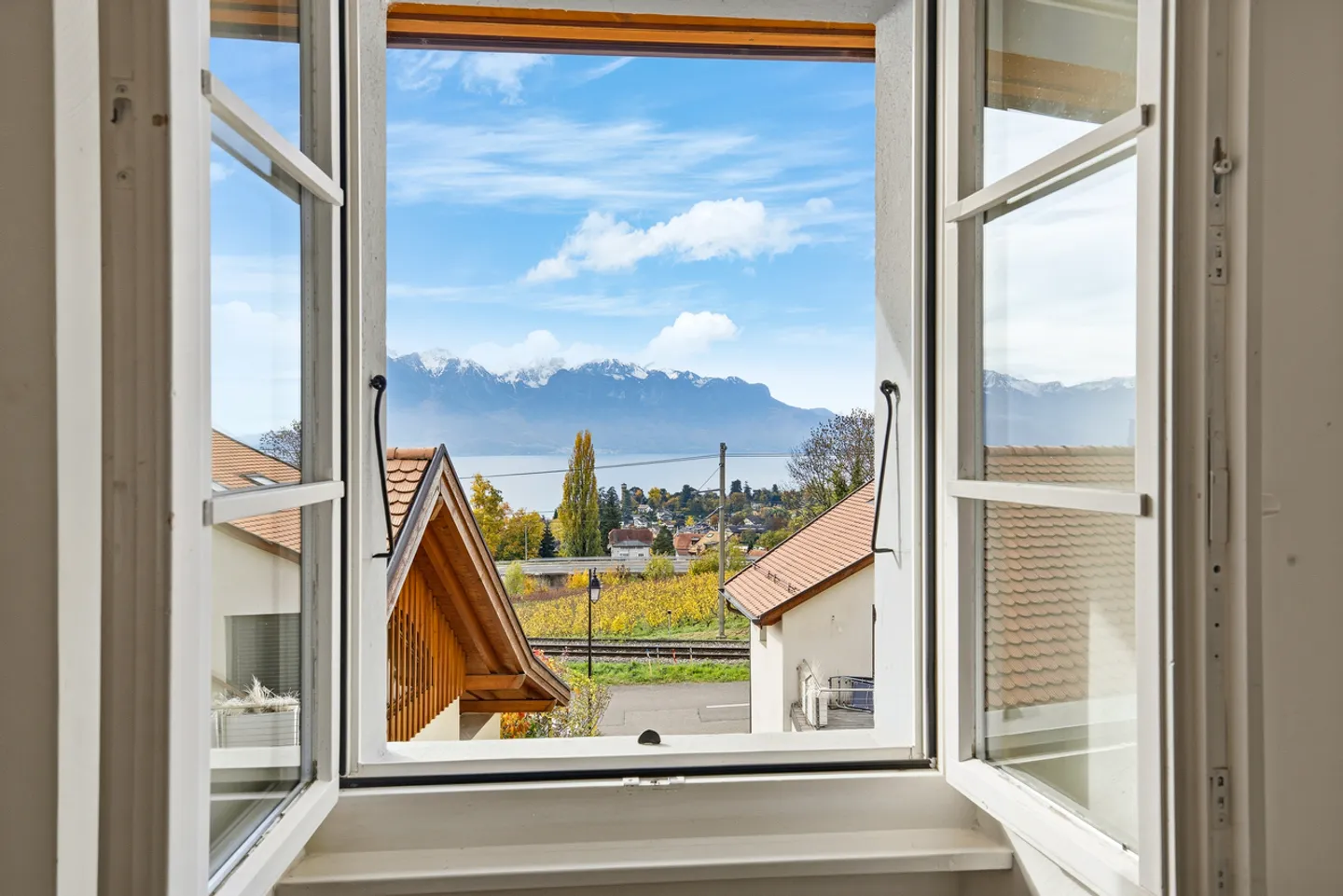 Charming Winemaker's House with Lake and Mountain View - Photo 33 of 33