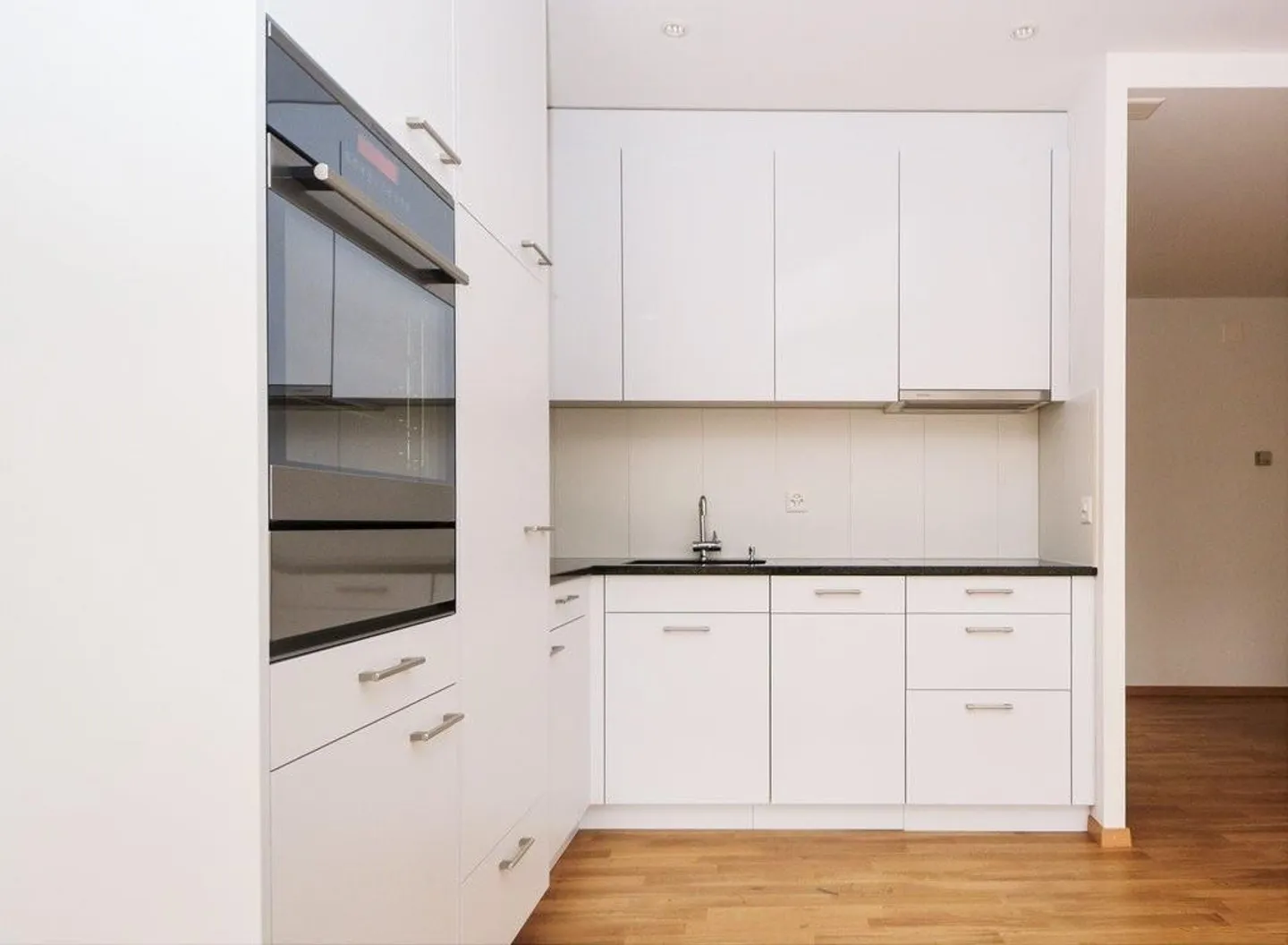 Appartement moderne de 3,5 pièces sur Spitalgasse ! - Photo 3 sur 9