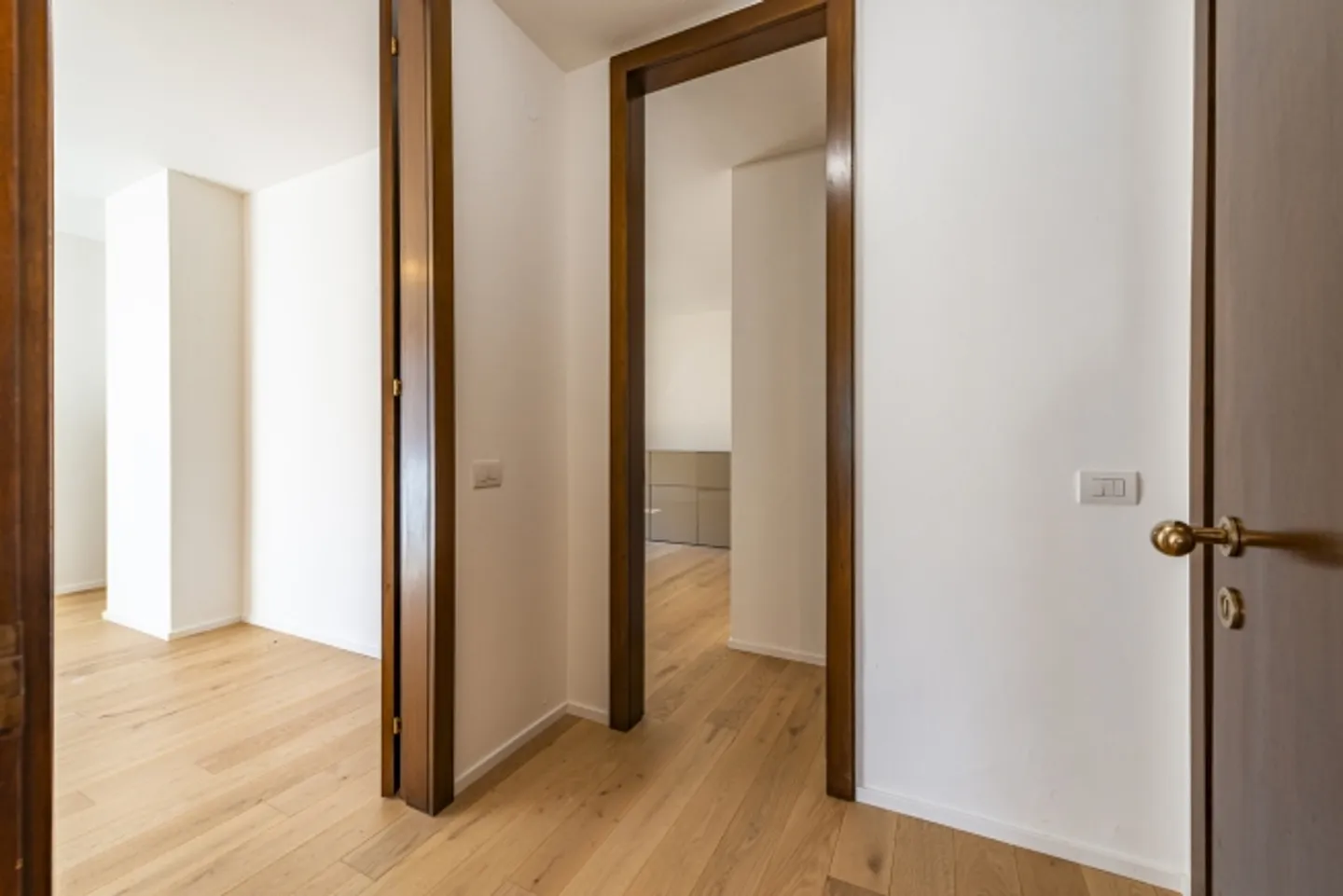 Modern 3.5-room apartment, renovated in Cassarate - Photo 13 of 14