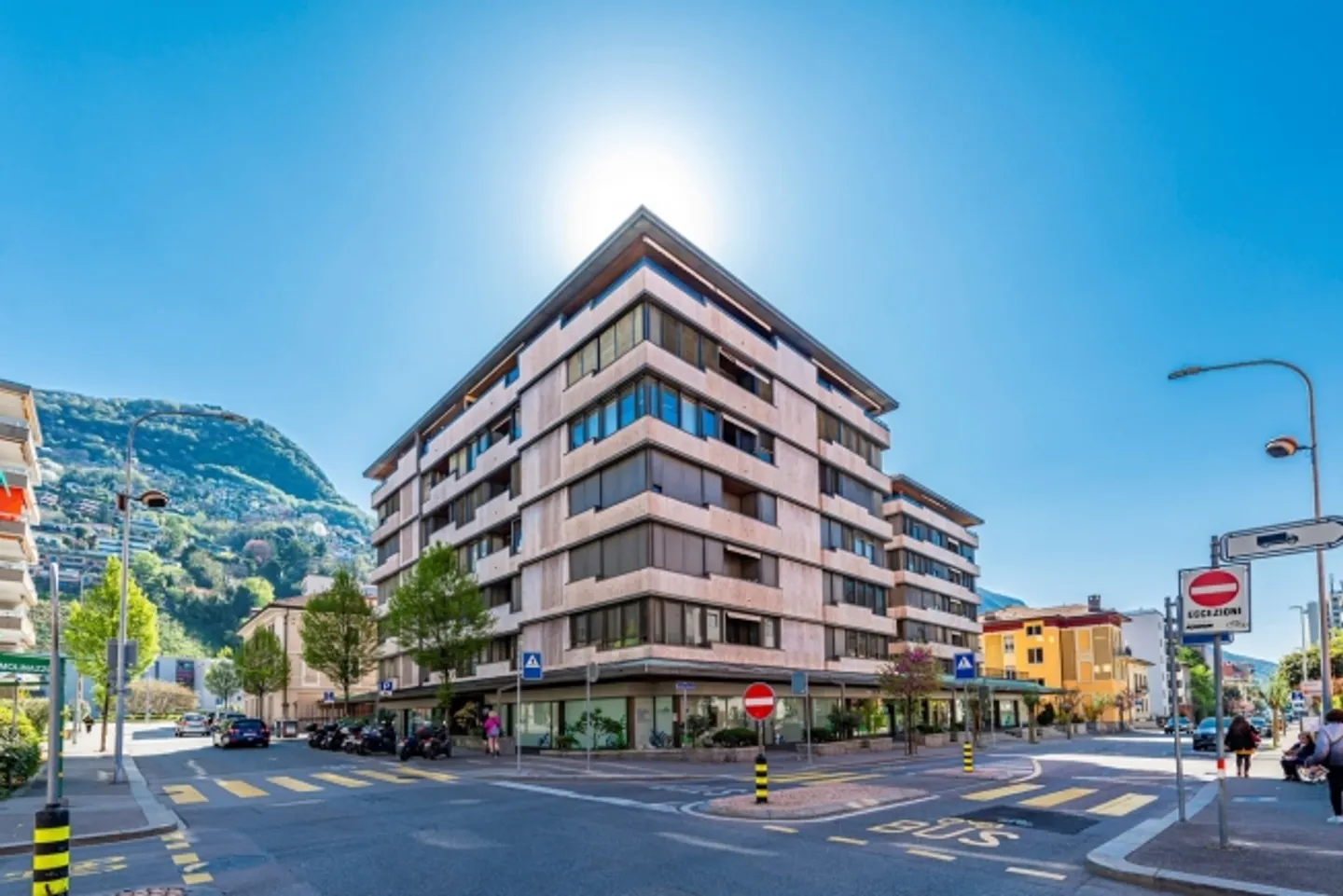 Modern 3.5-room apartment, renovated in Cassarate - Photo 14 of 14