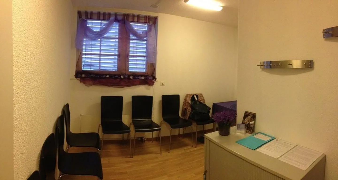 Camera affascinante nel cuore di Winterthur - disponibile dal 01.07. - Foto 3 di 3