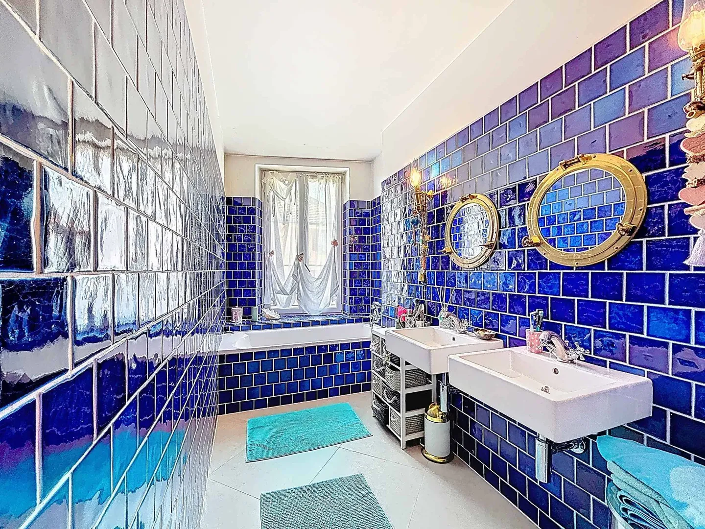 Dreamlike View - Magnificent Bright Apartment - Photo 8 of 11