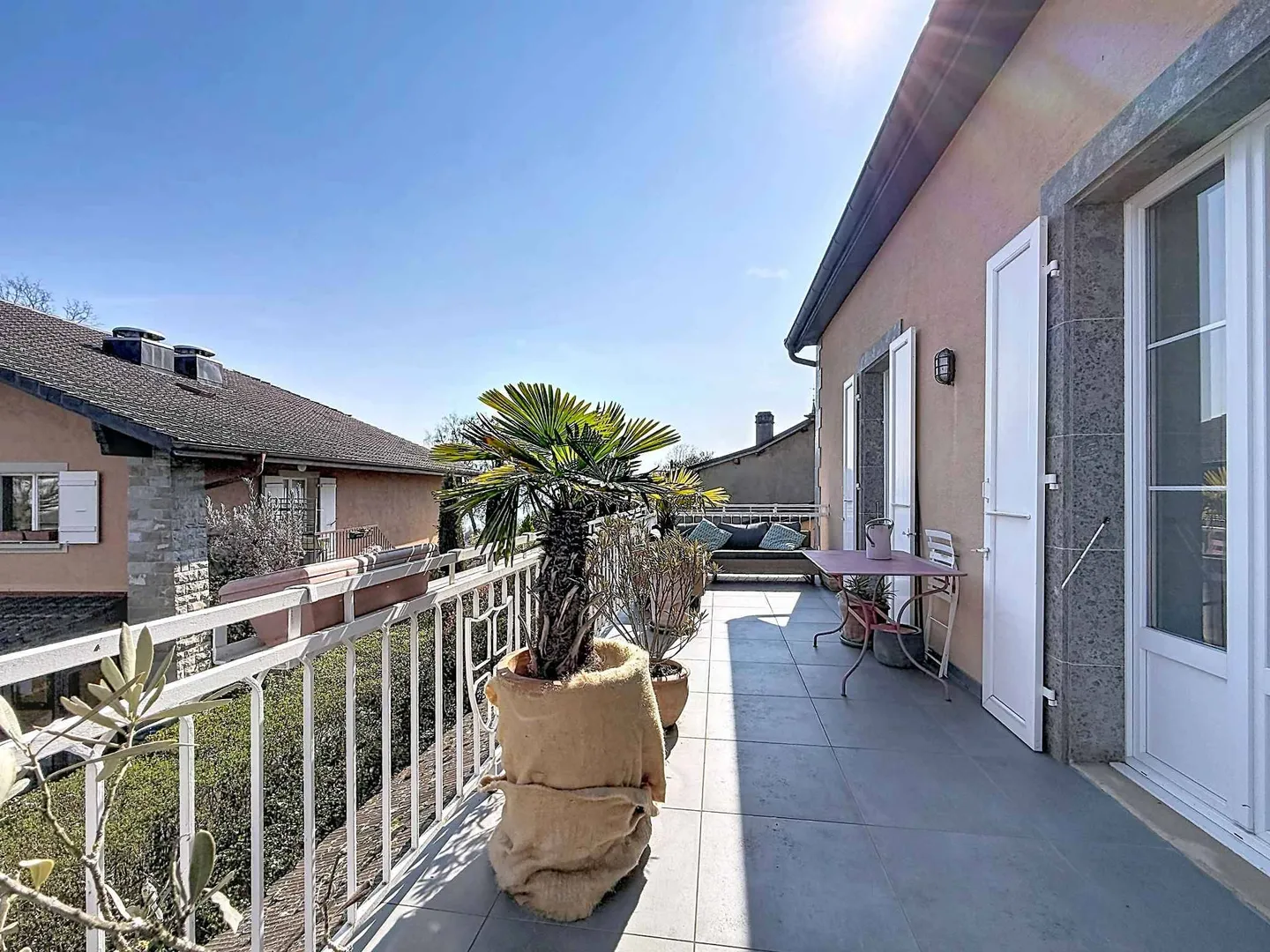 Dreamlike View - Magnificent Bright Apartment - Photo 11 of 11