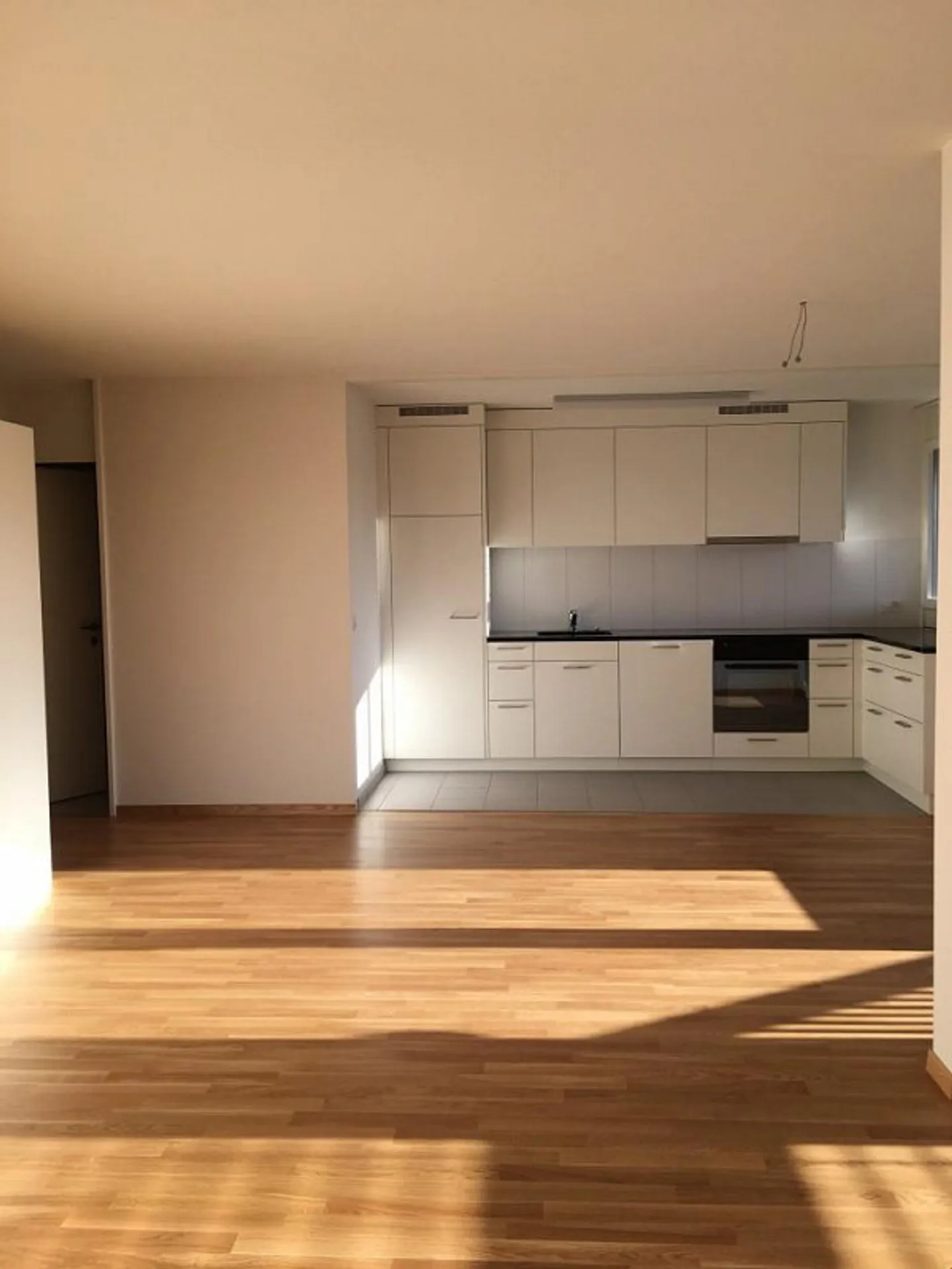 Geräumige 3.5 Zimmer Wohnung - Foto 2 von 10