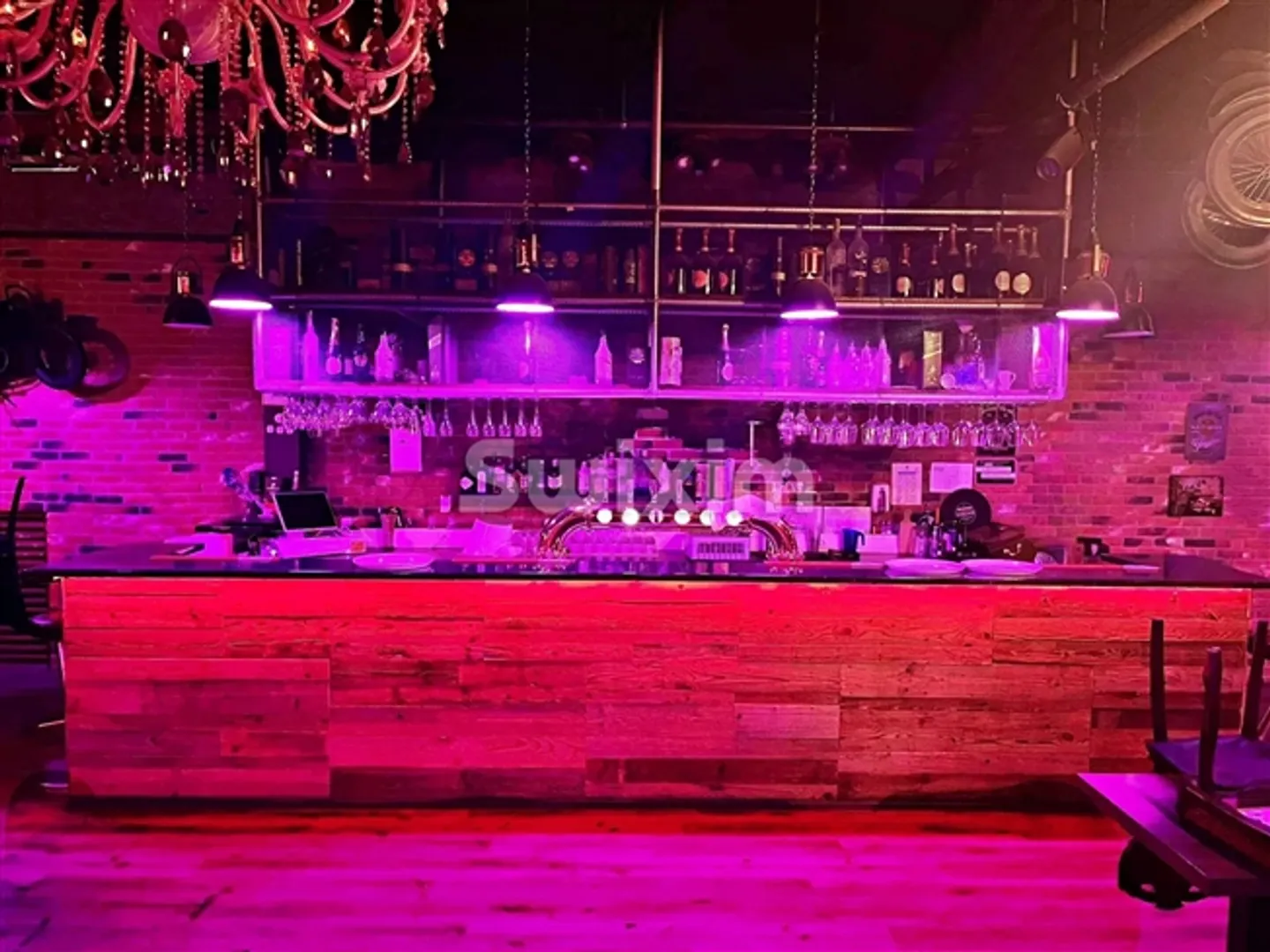 Opportunity! Nightclub in the heart of downtown! - Photo 2 of 5