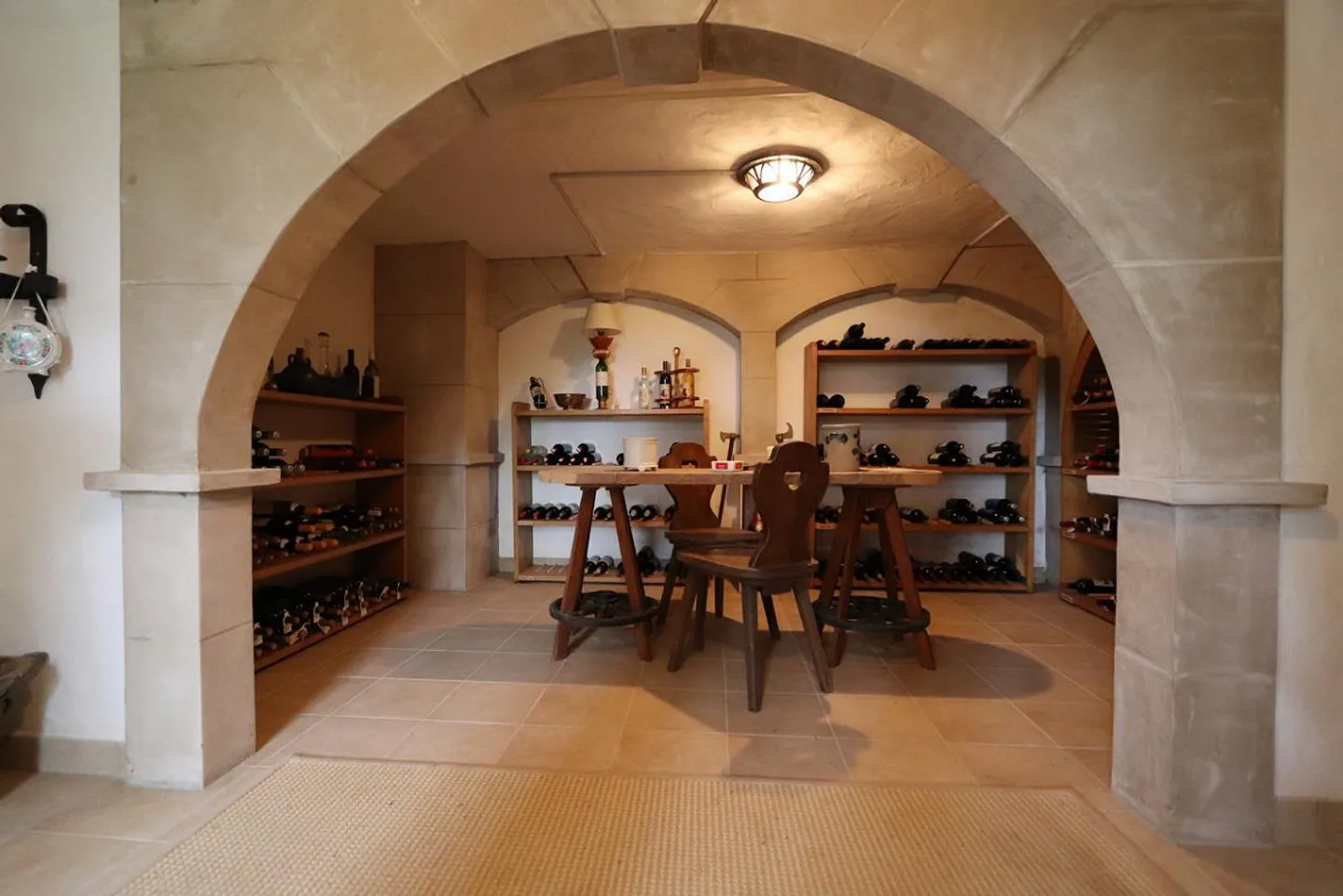 Exclusive villa with breathtaking lake and alpine views as well as pool oasis - Photo 18 of 18