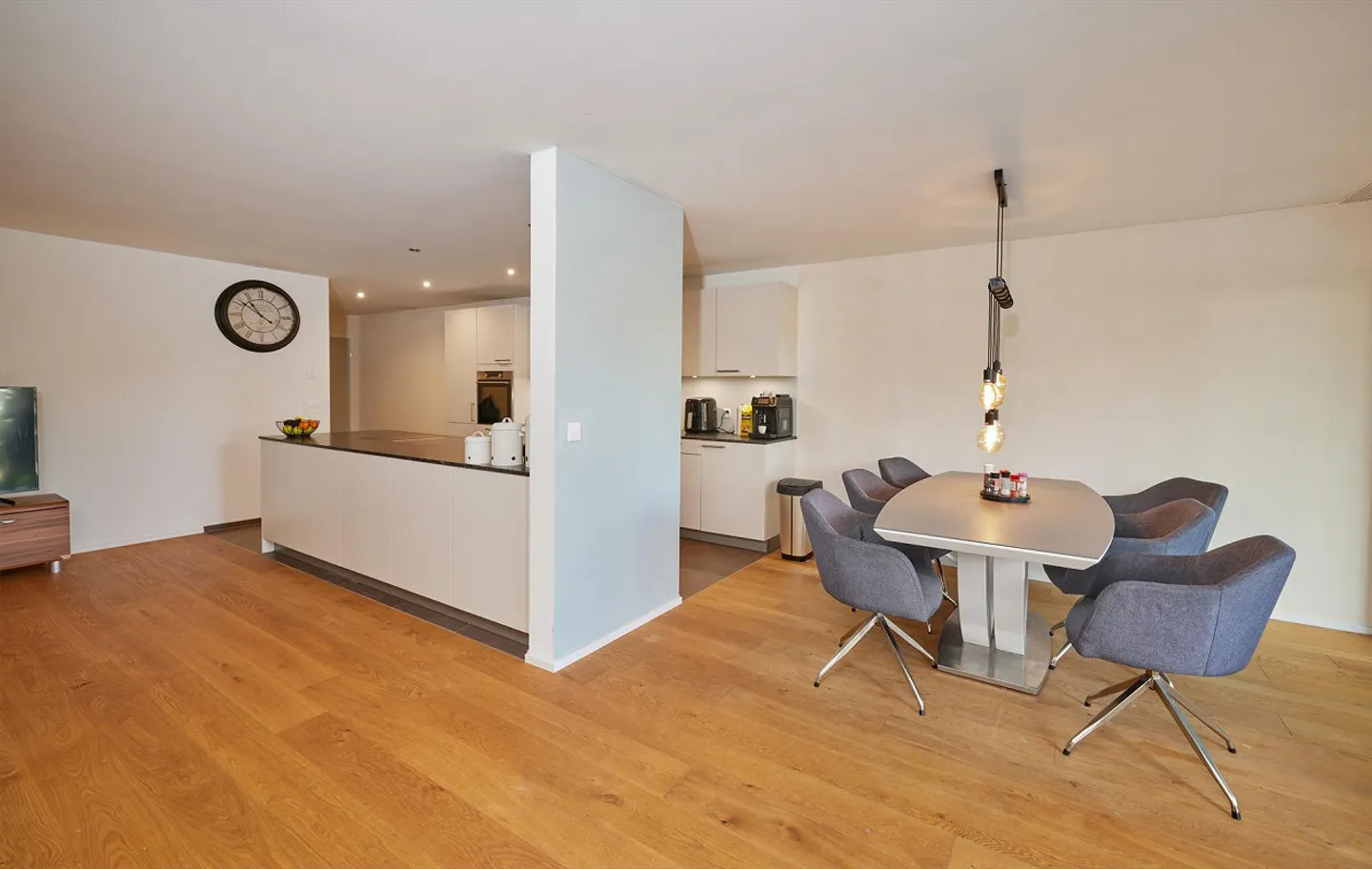 Moderne Wohnung mit Garten - Foto 4 von 26