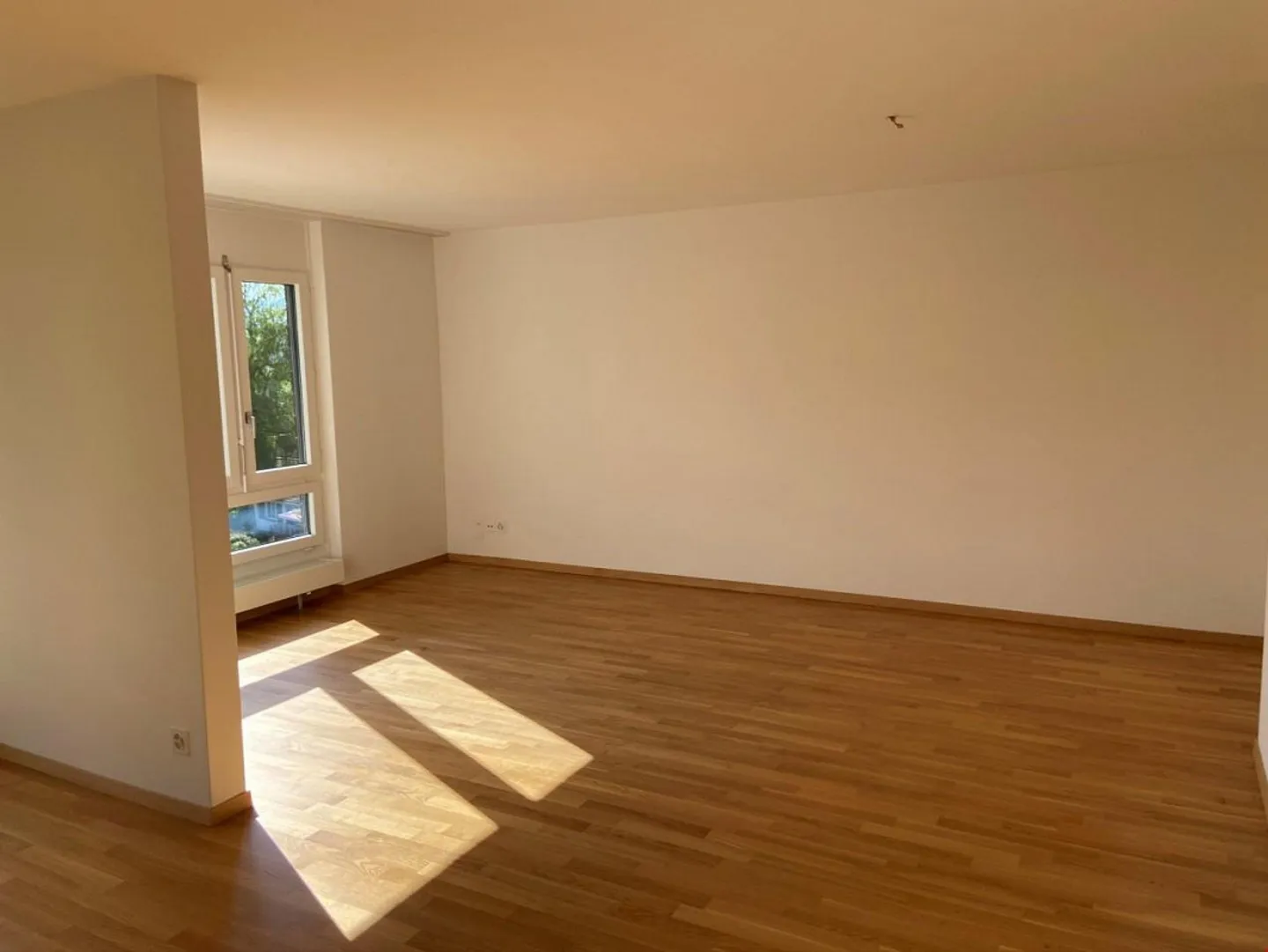 Geräumige 3.5 Zimmer Wohnung - Foto 3 von 10