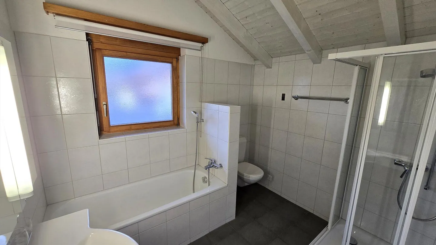 Charming Living Directly on the Aare - Extraordinary 3.5-Room Apartment - Photo 19 of 22