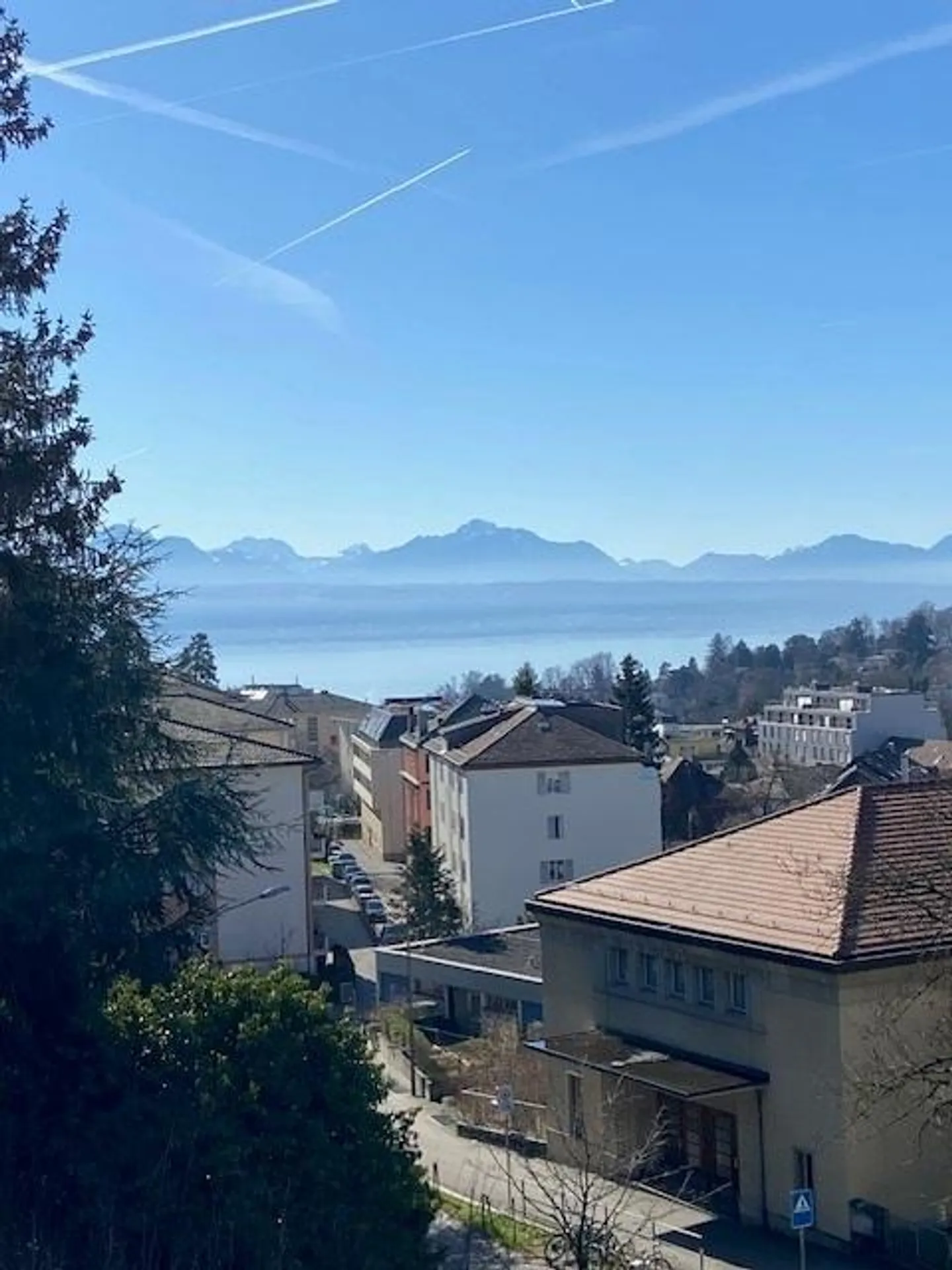 Charmante 2.5 Zimmer Wohnung - Foto 1 von 9