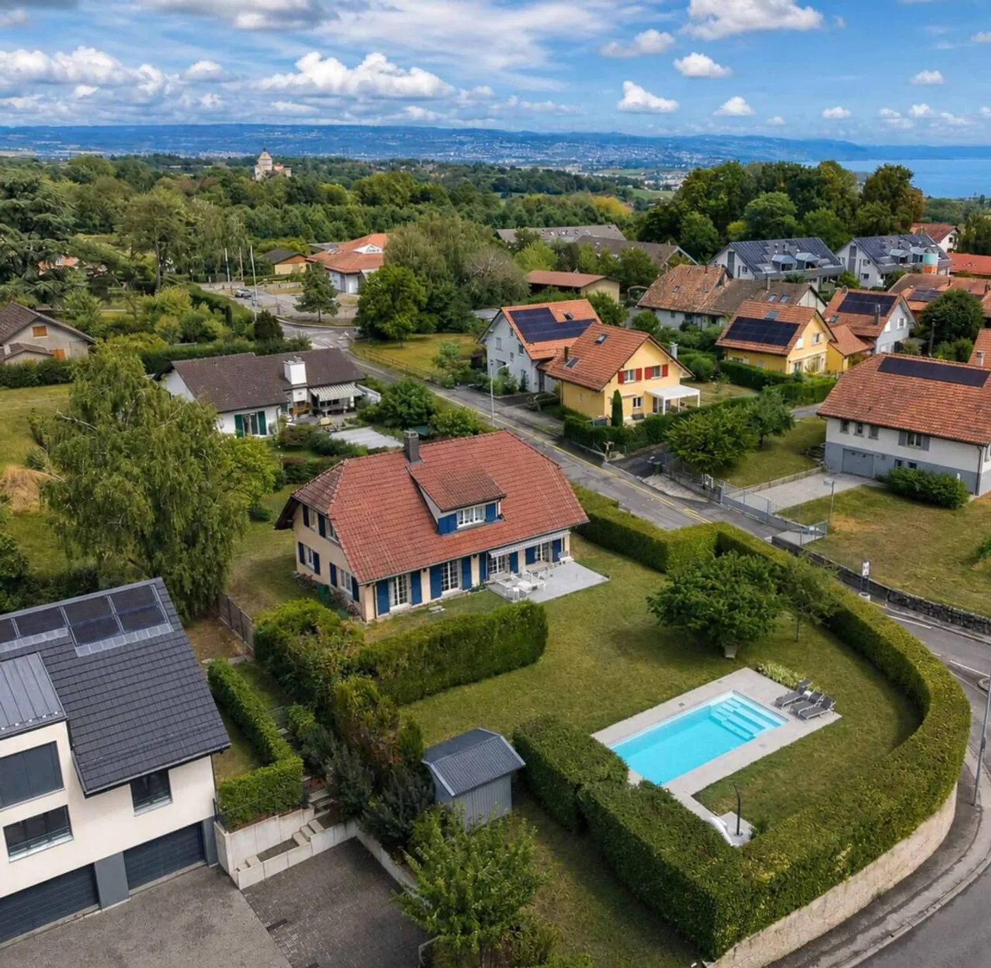 Villa spacieuse avec piscine - Photo 2 sur 13
