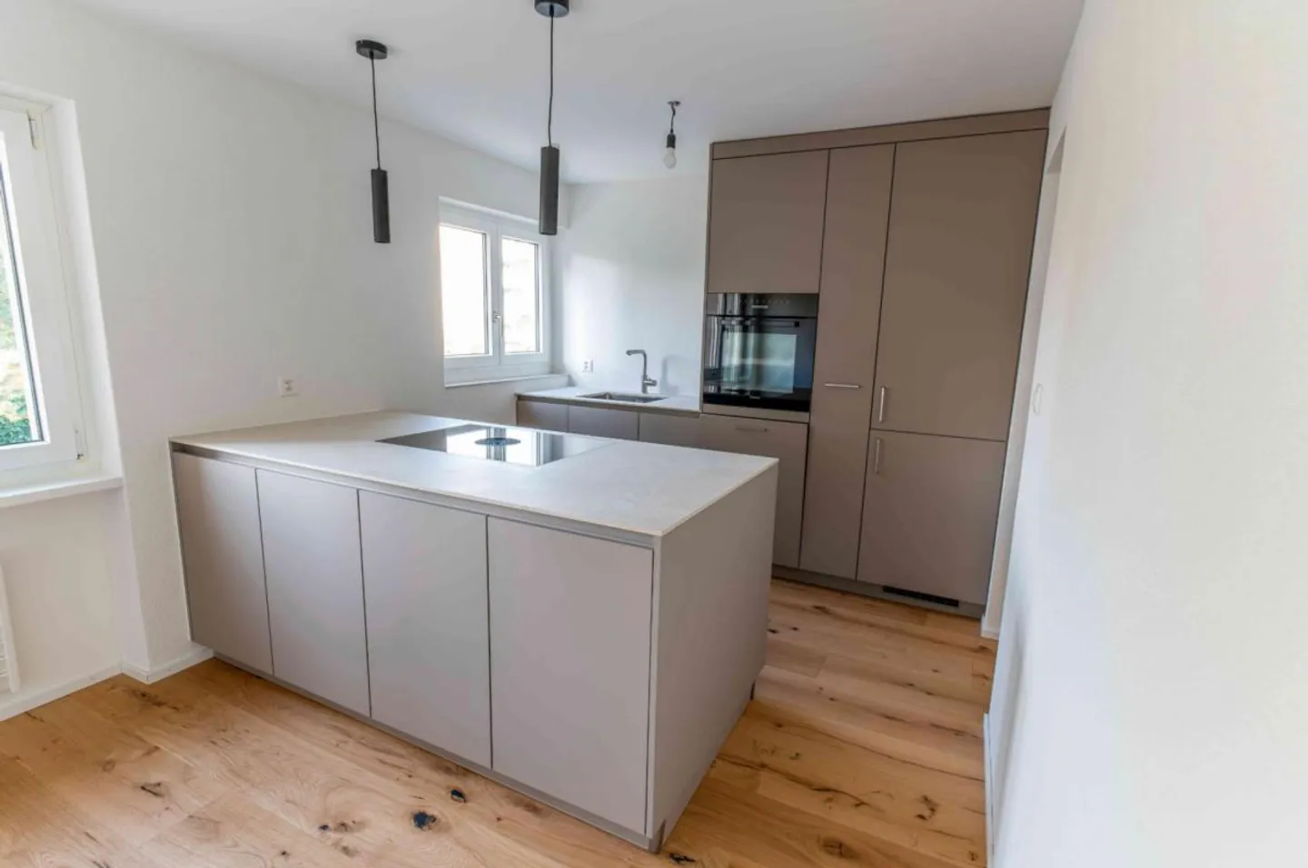 Top-rénové bijou de 3,5 pièces à Wittenbach - Photo 1 sur 10