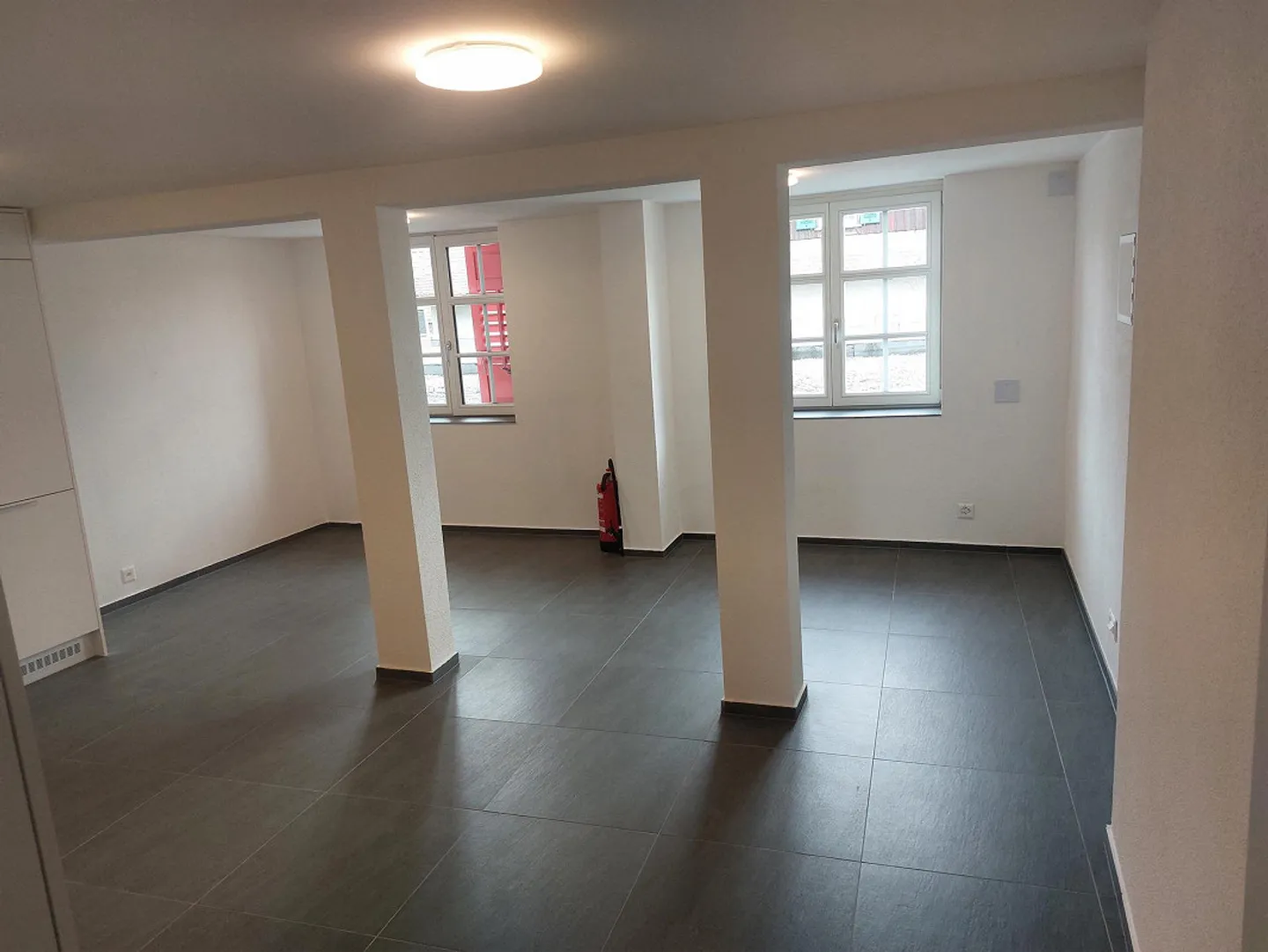 Attractive office/commercial space centrally located in Kreuzlingen - Photo 3 of 8