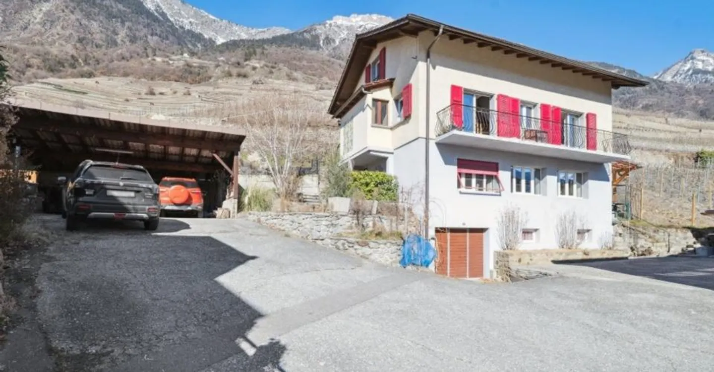 Duplex con potenziale di ristrutturazione - Foto 1 di 10