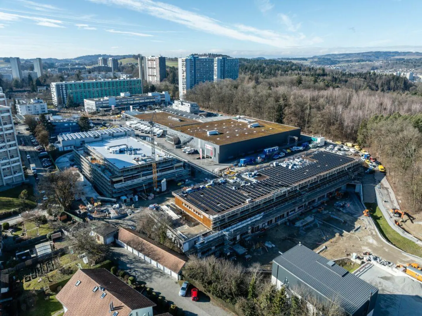 Nouveau parc commercial NEUHUUS - Espaces modernes pour de grandes idées - Photo 4 sur 6
