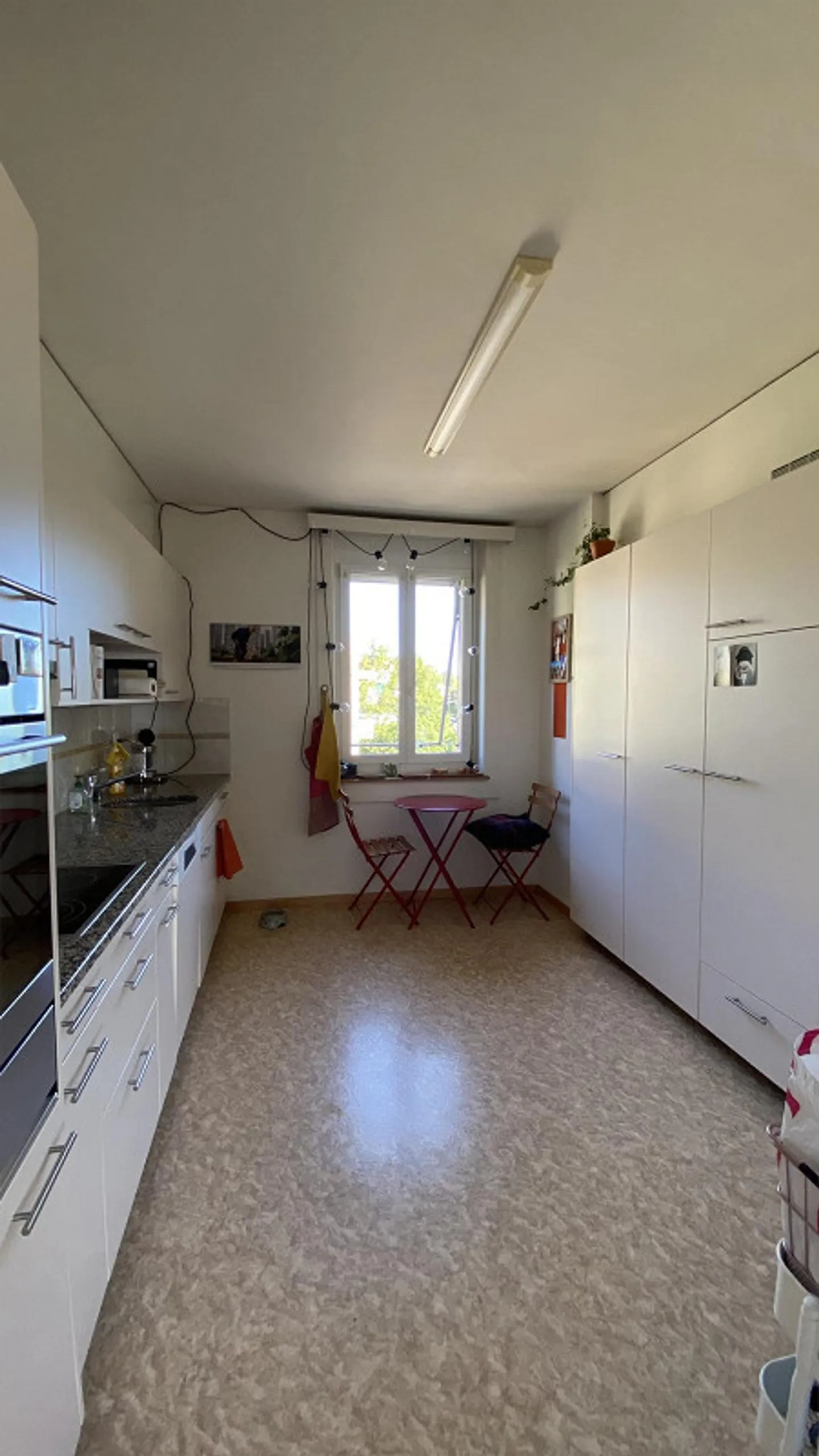 Appartamento affascinante in stile antico con due balconi - Foto 4 di 11