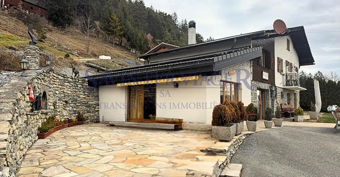 Savièse, Rustic Chalet with a Magnificent View - Occupied Life Annuity - Photo 13 of 13