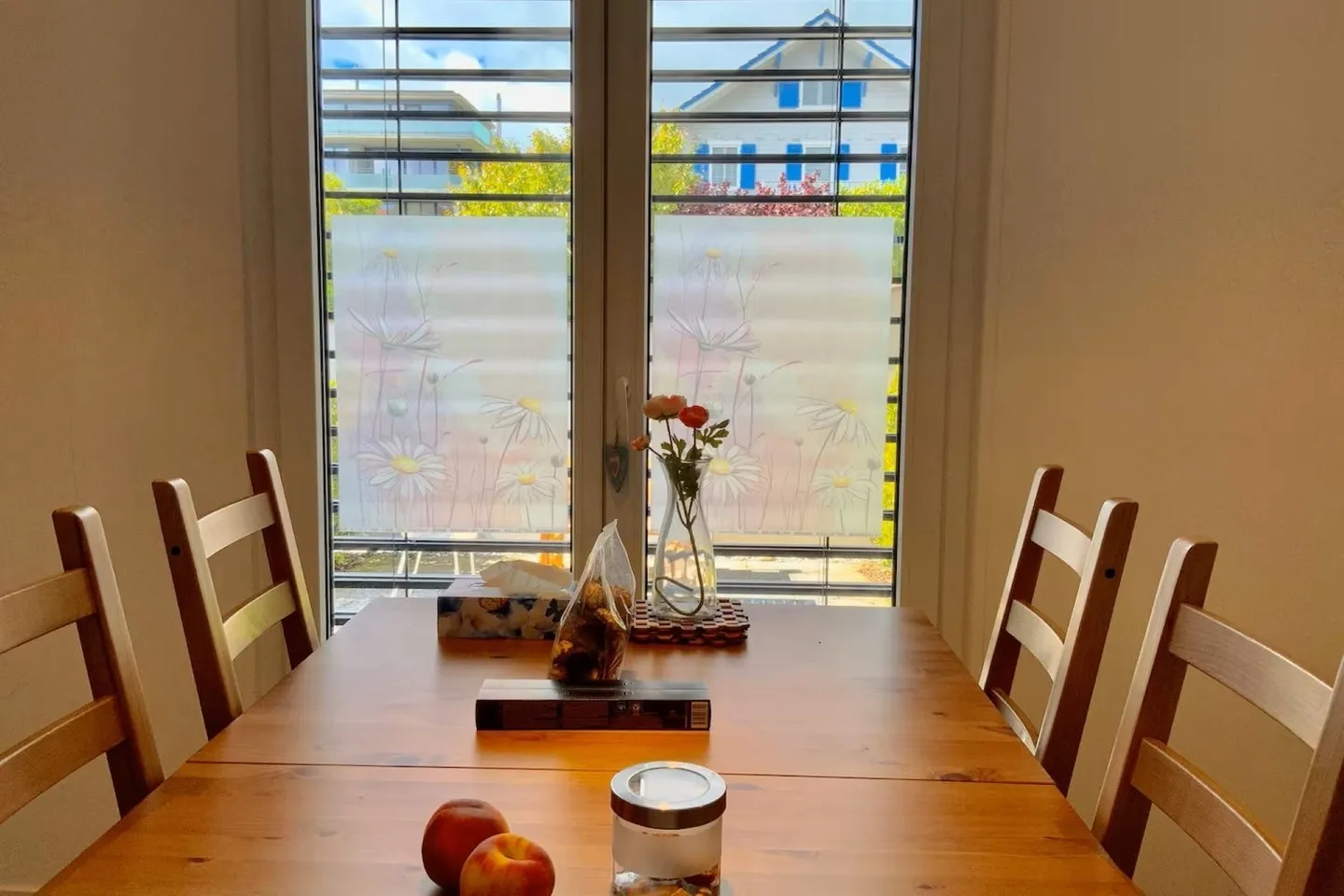Casa a schiera moderna di 2½ stanze in standard Minergie con facciata solare - Foto 9 di 18