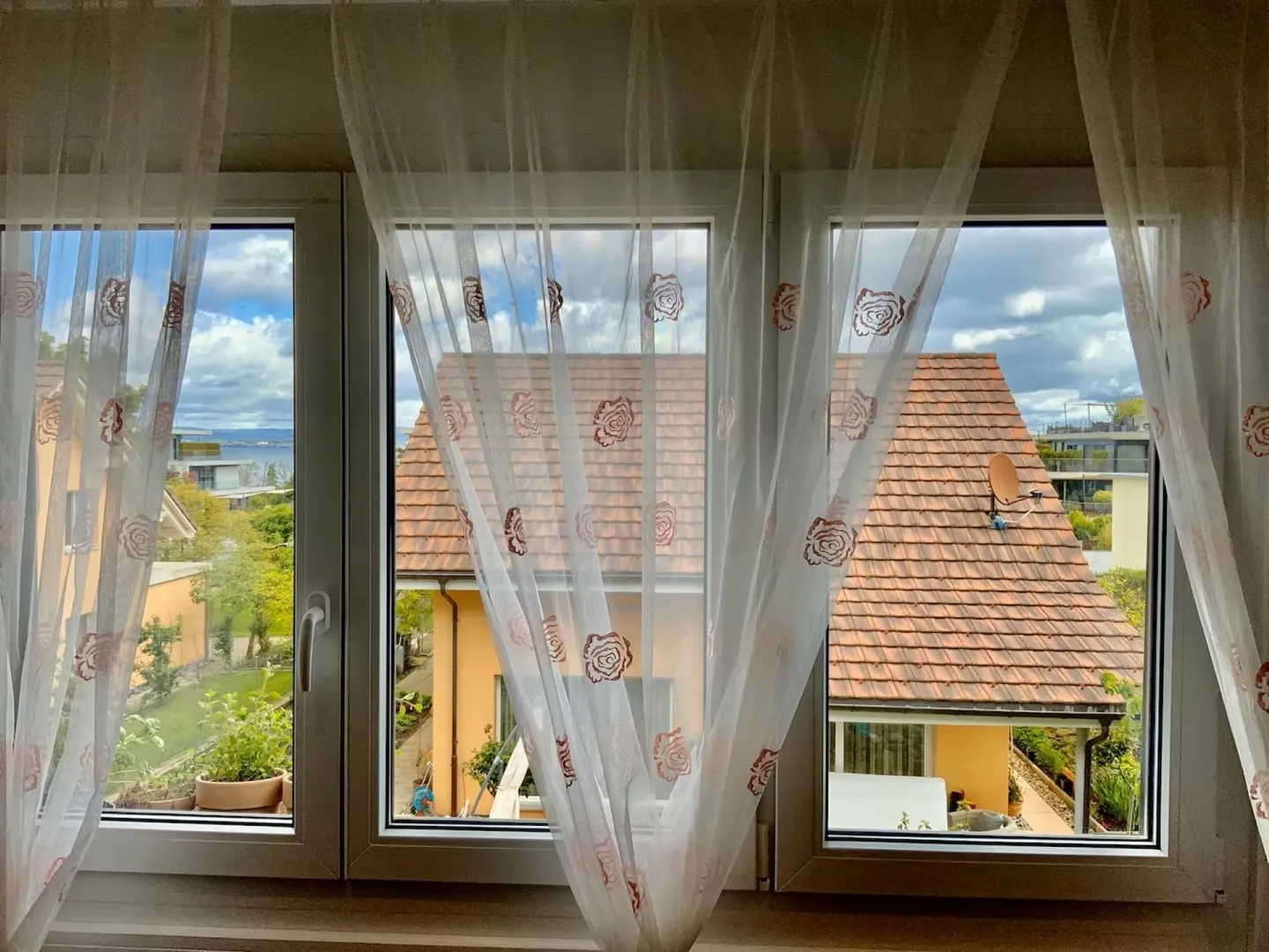 Casa a schiera moderna di 2½ stanze in standard Minergie con facciata solare - Foto 15 di 18