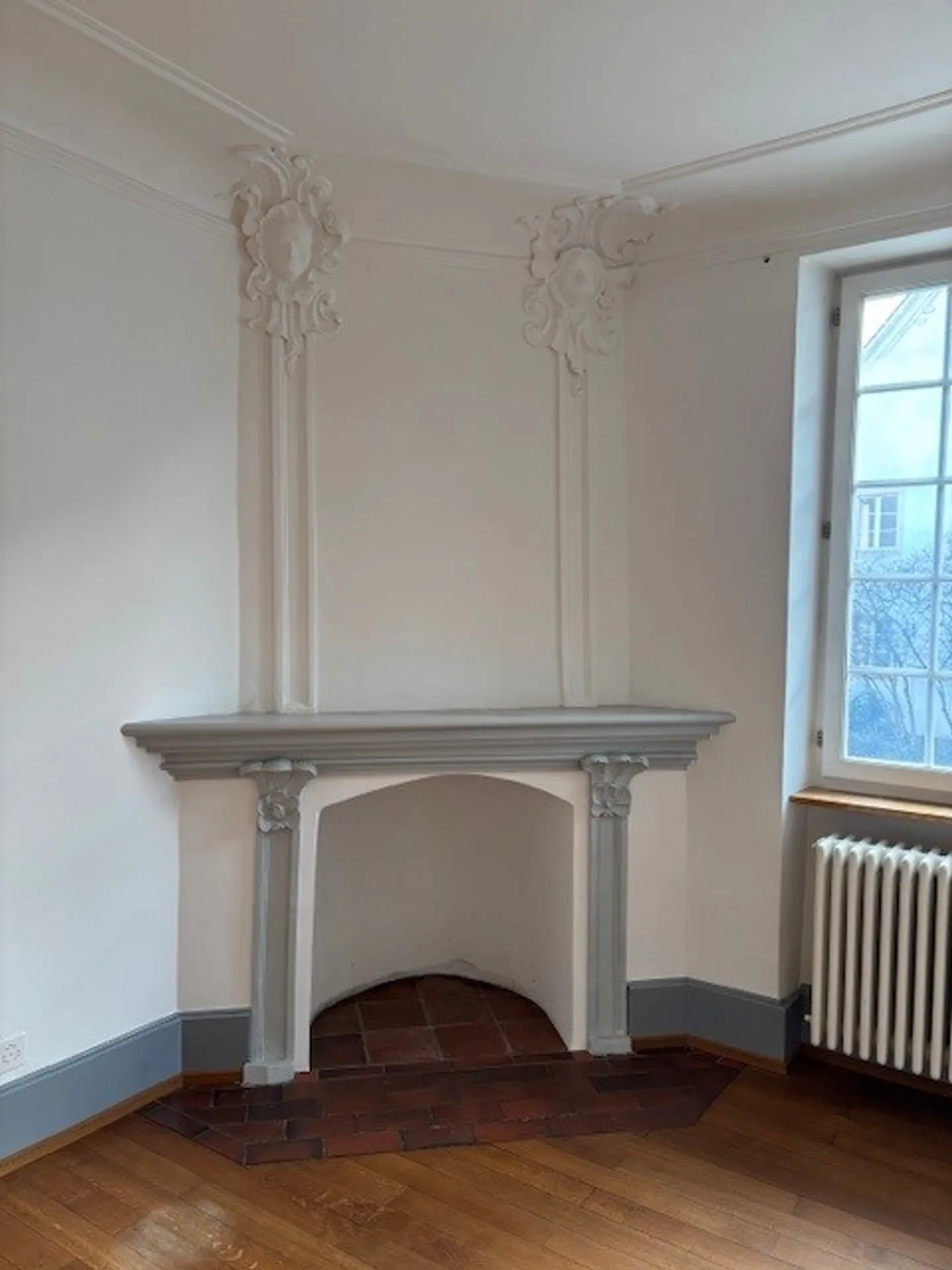 Incantevole appartamento di 4 stanze in un ambiente storico - Foto 13 di 25