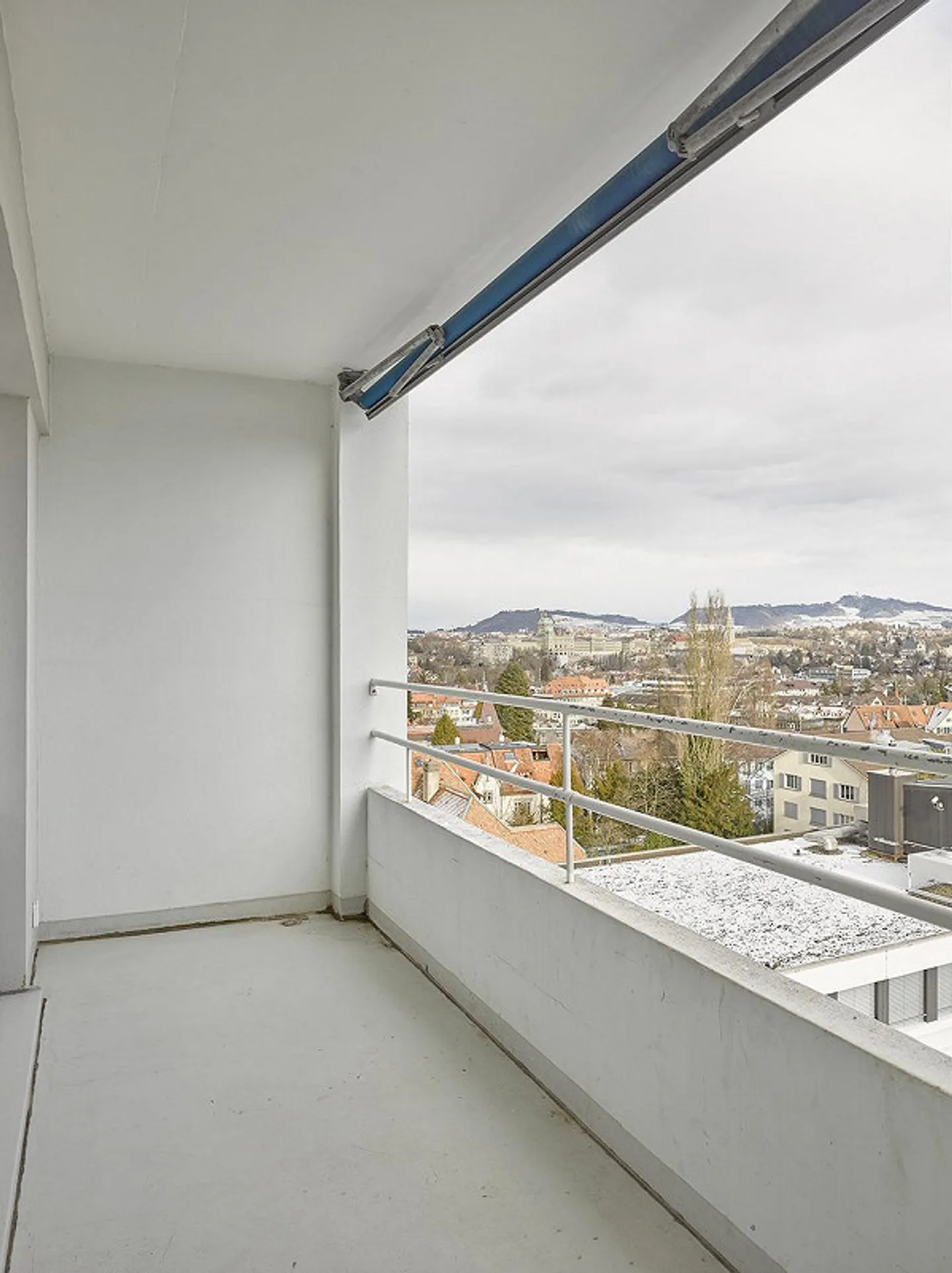 Moderne Wohnung mit Stadtblick - Foto 5 von 11
