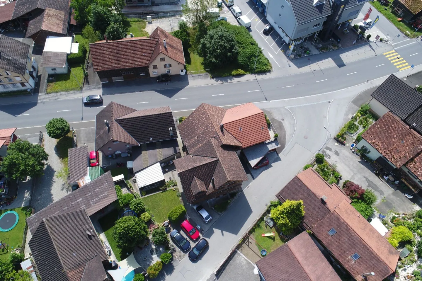 Attractive House Section with High Living Comfort - Photo 2 of 10