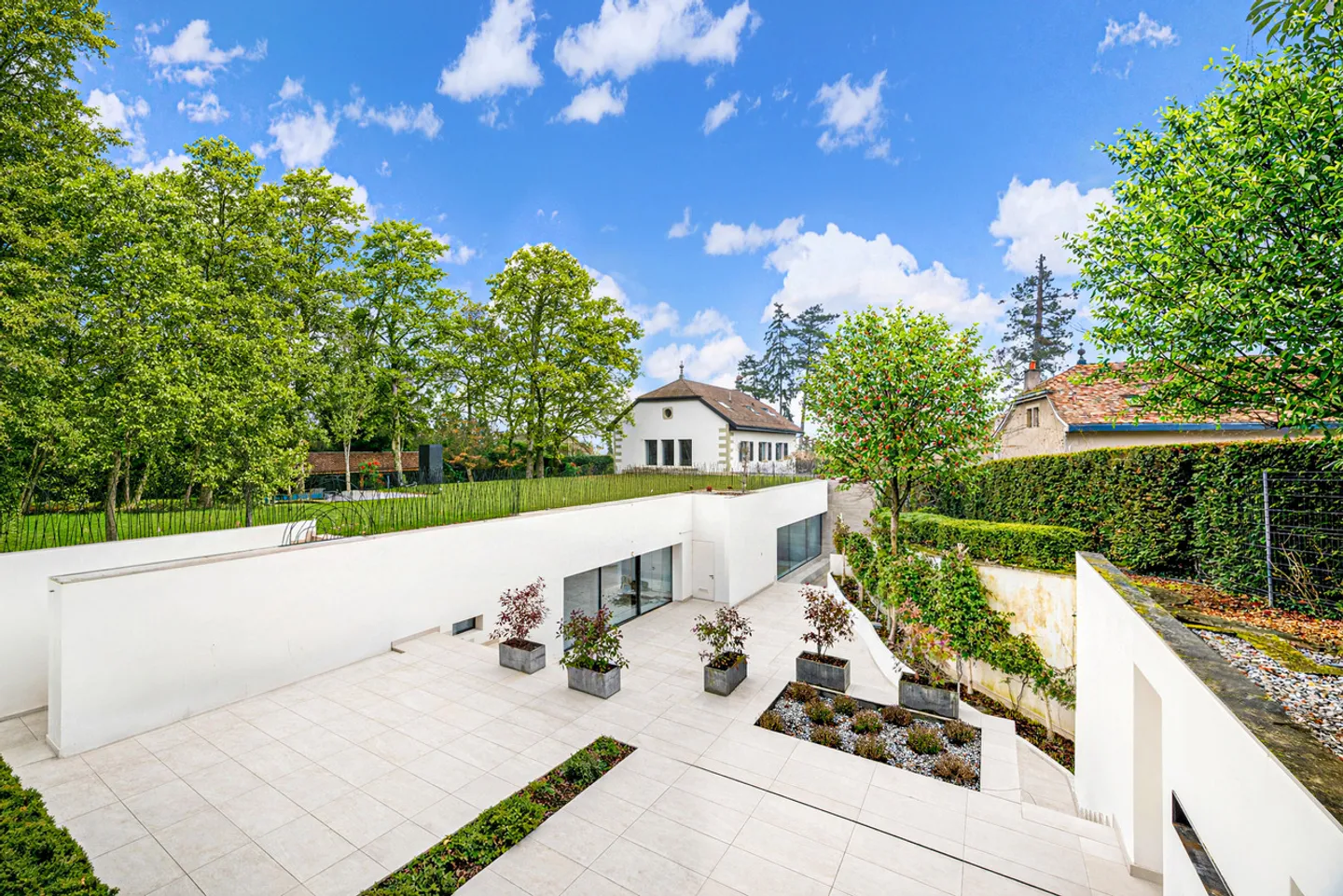 Residence combining character and modernity, indoor pool, Vandoeuvres - Photo 1 of 18