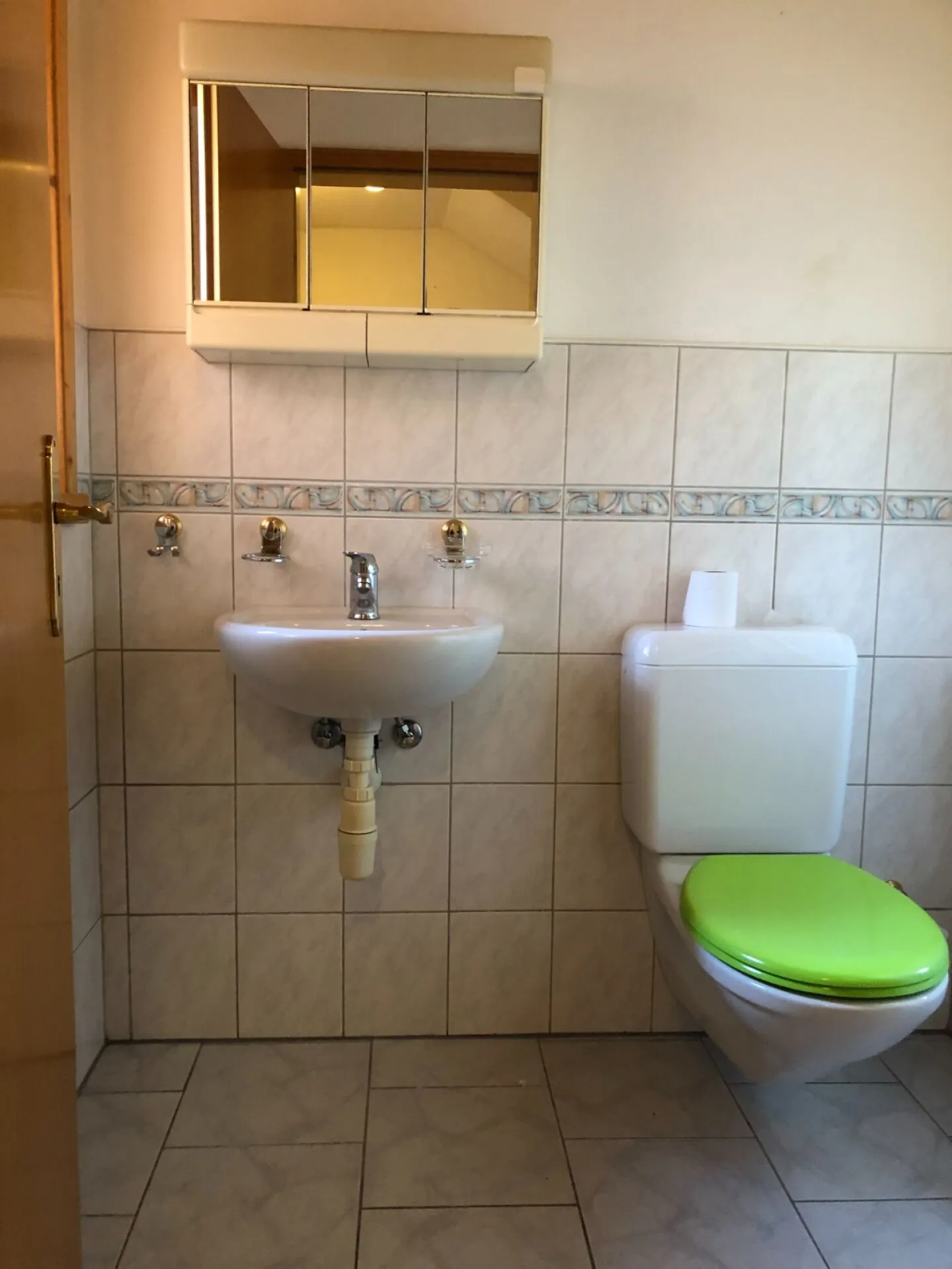 Attractive House Section with High Living Comfort - Photo 6 of 10