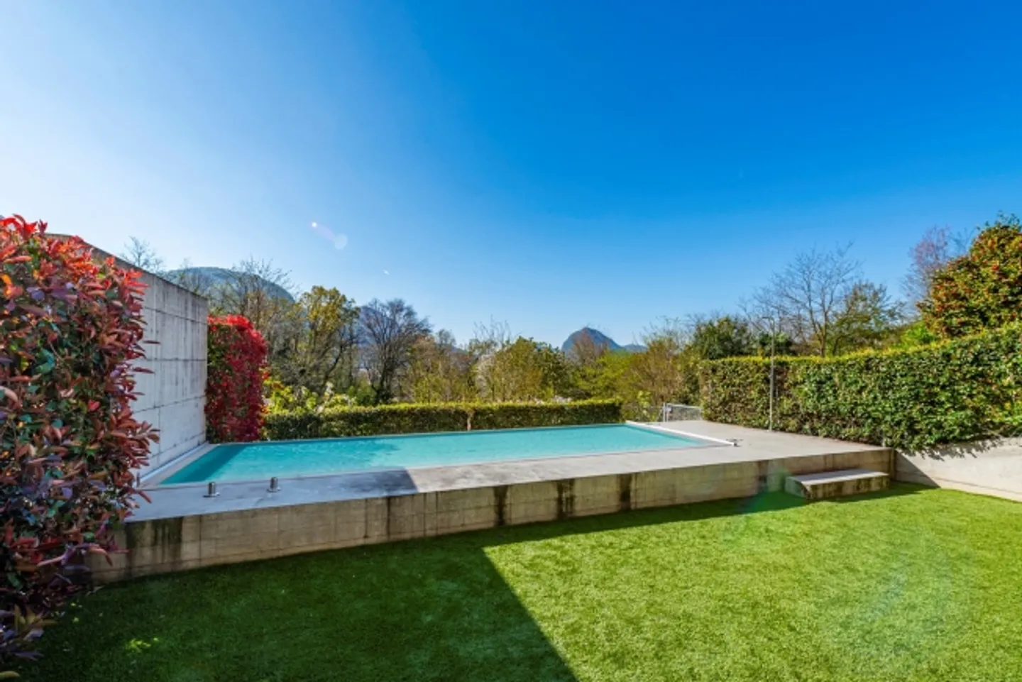 Villa moderna con piscina e vista panoramica - Foto 5 di 20