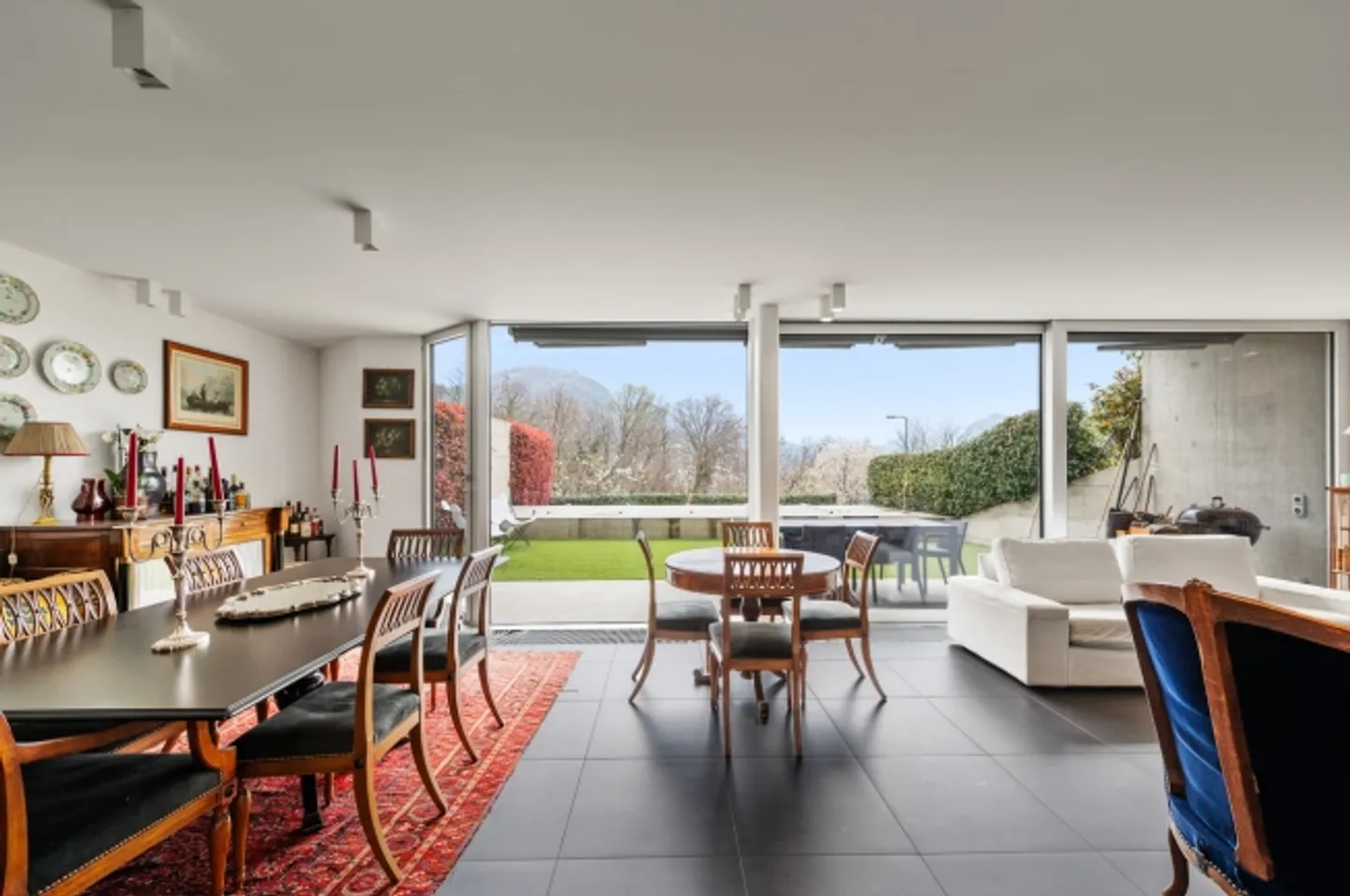 Villa moderna con piscina e vista panoramica - Foto 7 di 20