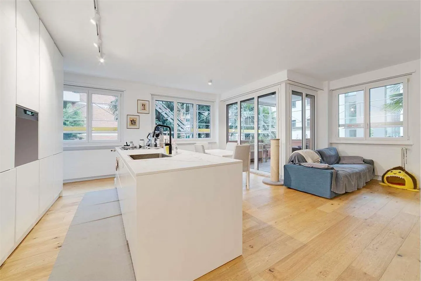 SPLENDIDO APPARTAMENTO 3.5 STANZE A LORETO - Foto 1 di 13