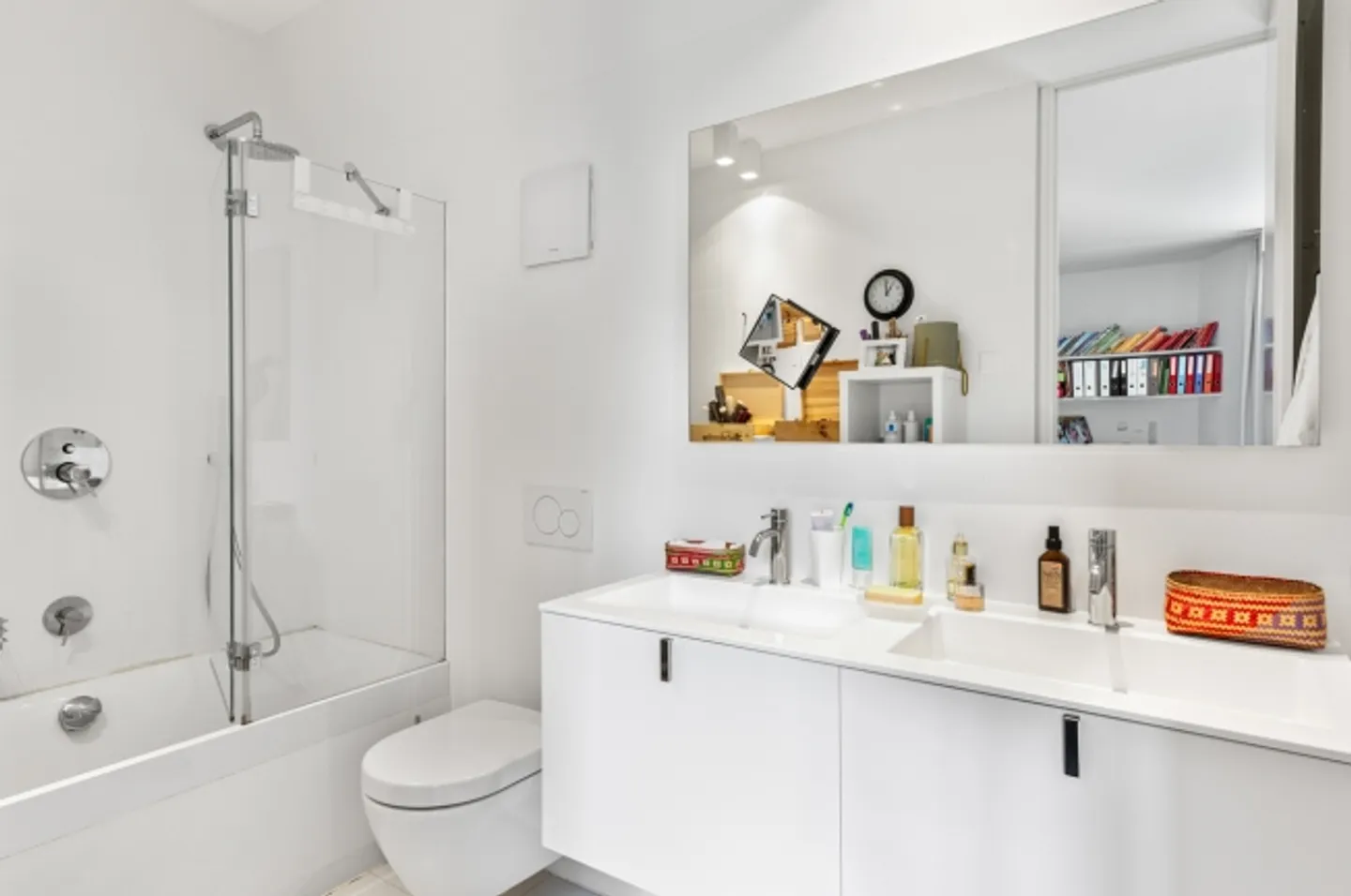 Villa moderna con piscina e vista panoramica - Foto 16 di 20