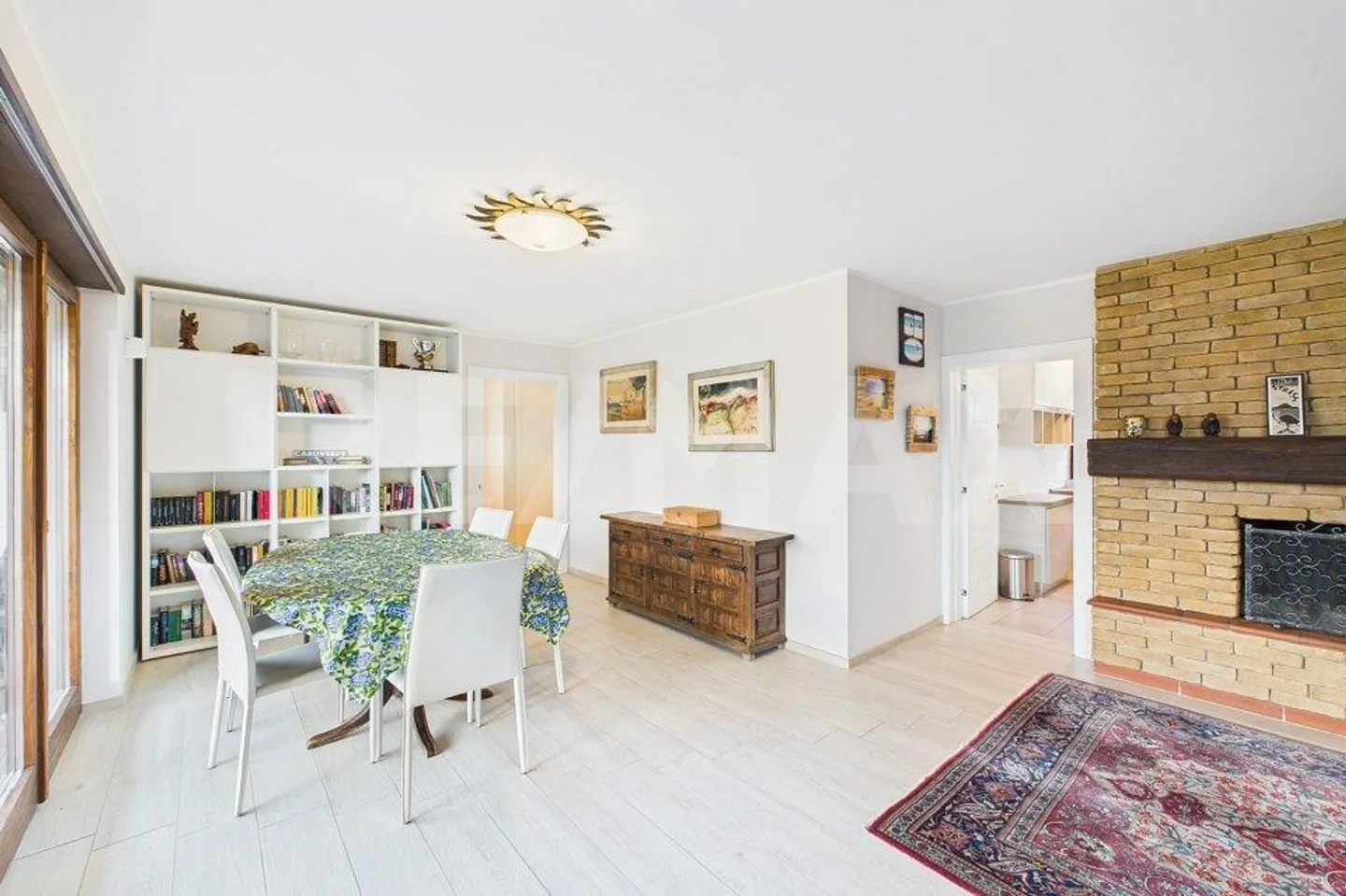 La casa ideale per una famiglia: ampio appartamento di 4 locali in posizione tranquilla - Foto 13 di 13