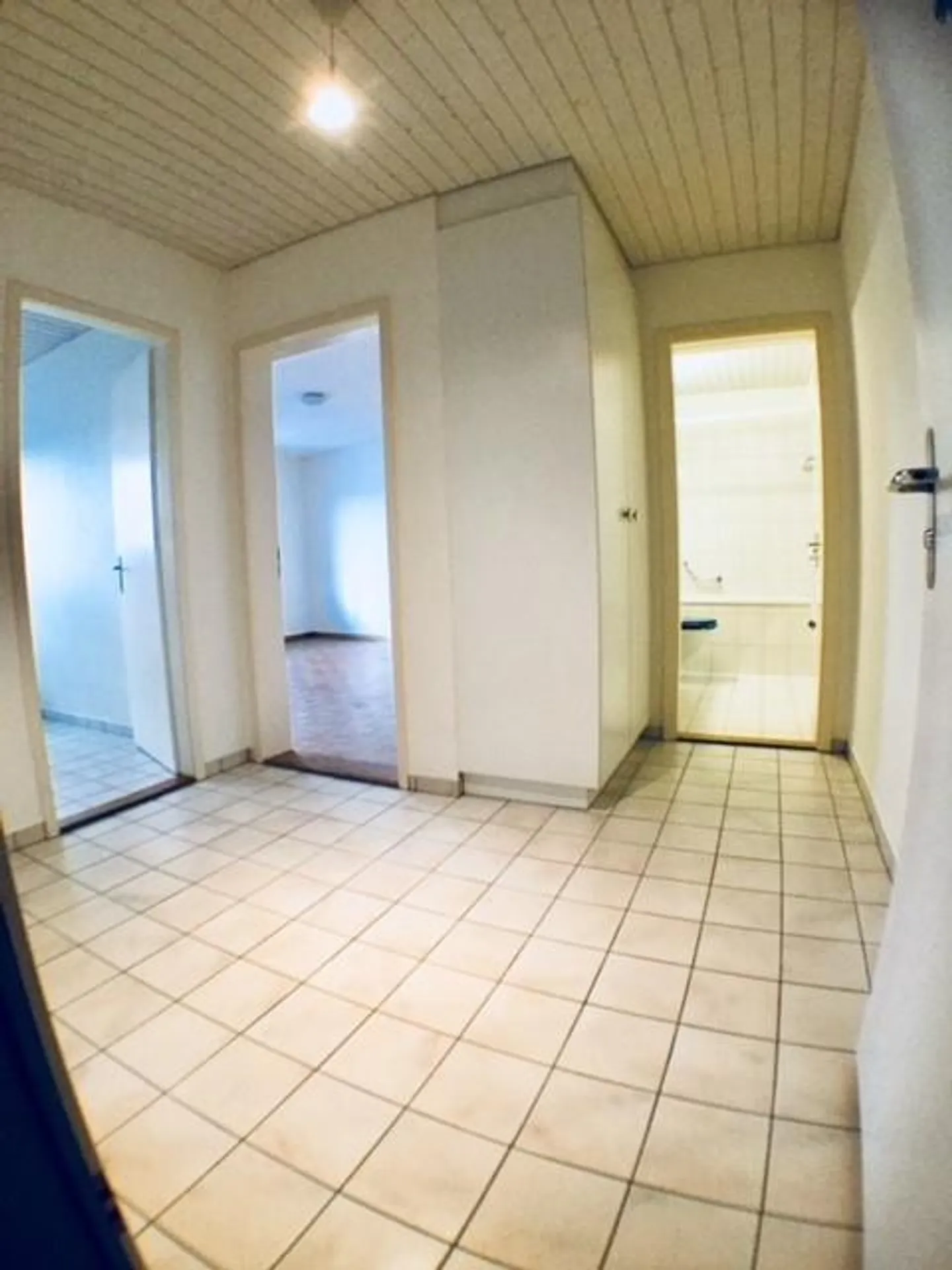 ***2 pièces appartement***calme, emplacement central***près de la ville*** - Photo 6 sur 6