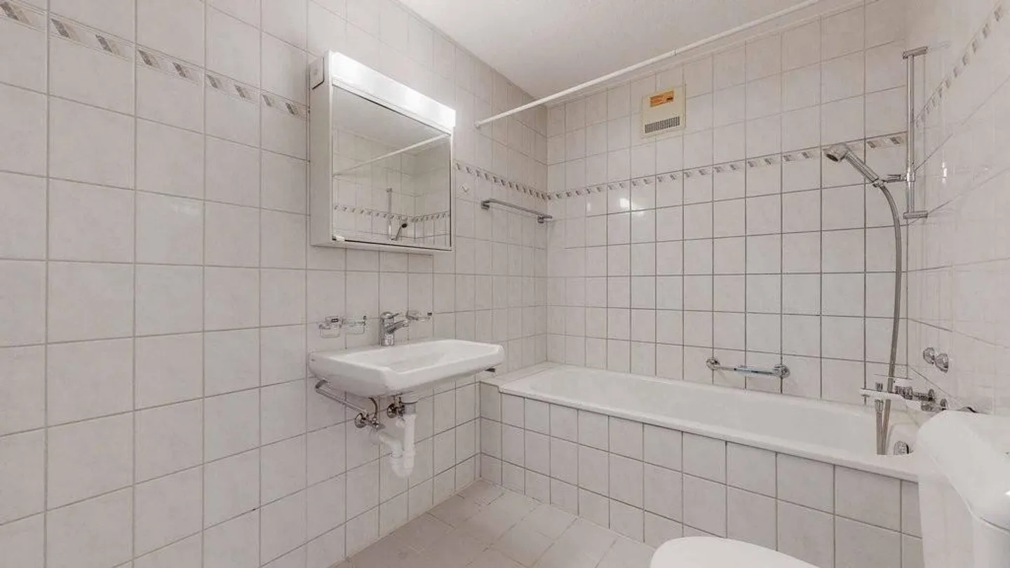 Living in a quiet location on Amselweg - Photo 5 of 11