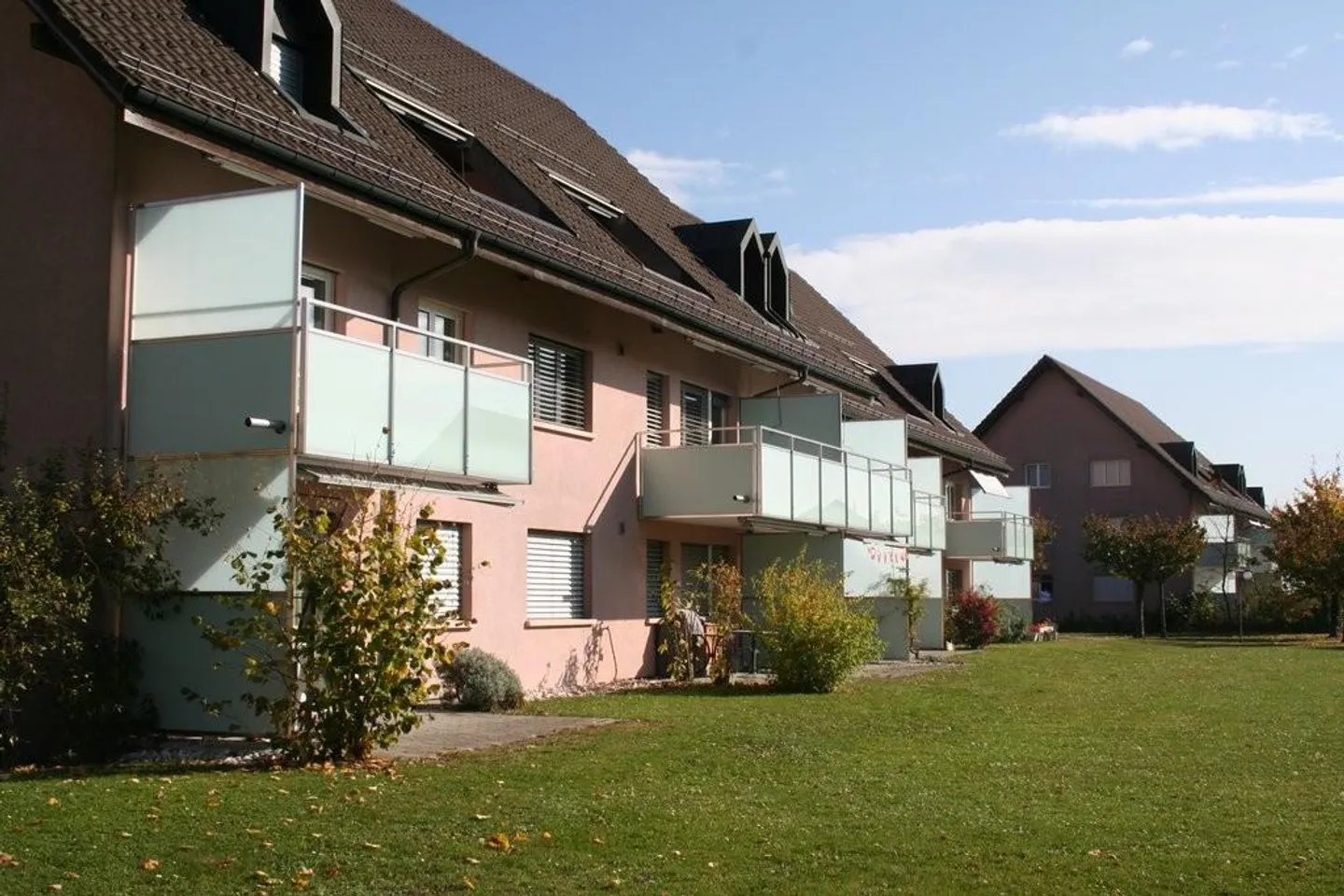 Living in a quiet location on Amselweg - Photo 10 of 11