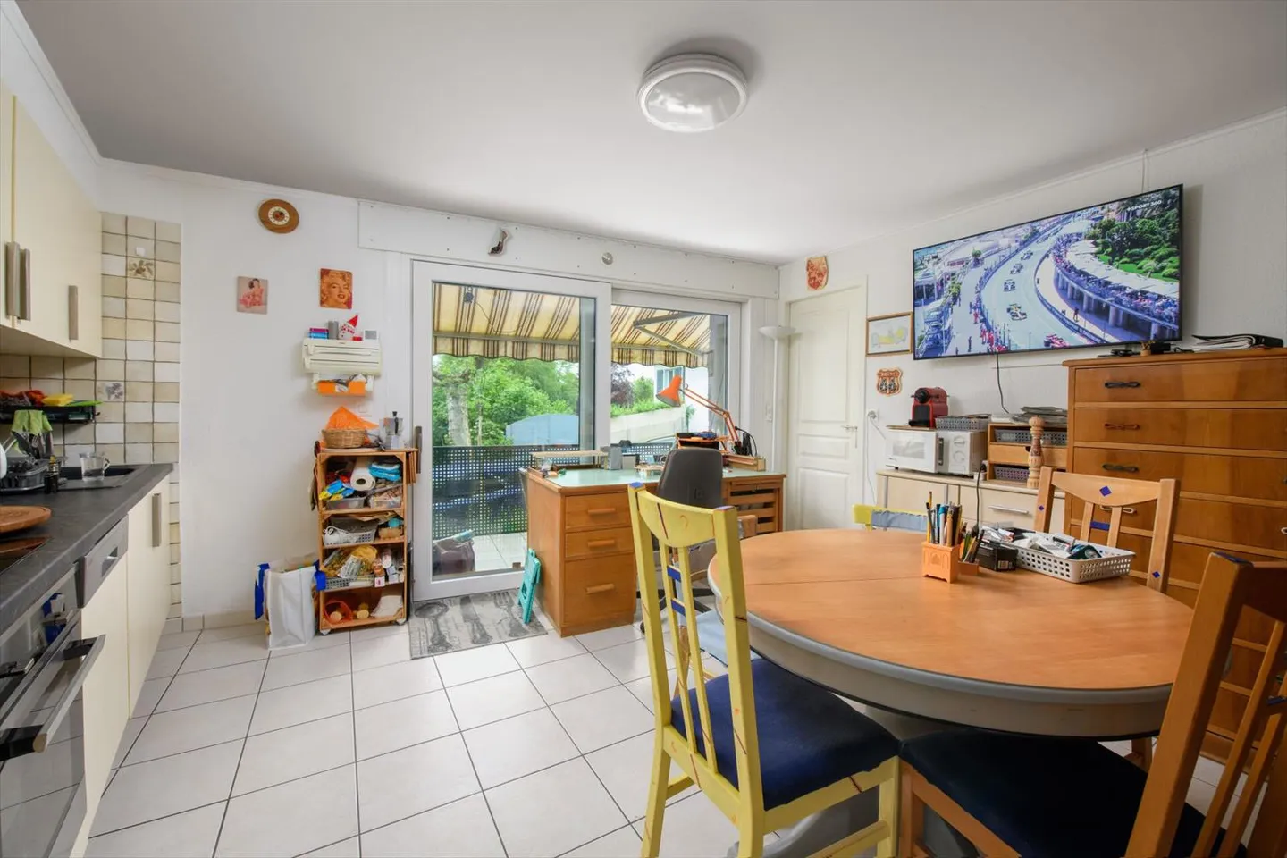 Studio to renovate, on the lower ground floor in Romont - Photo 4 of 5