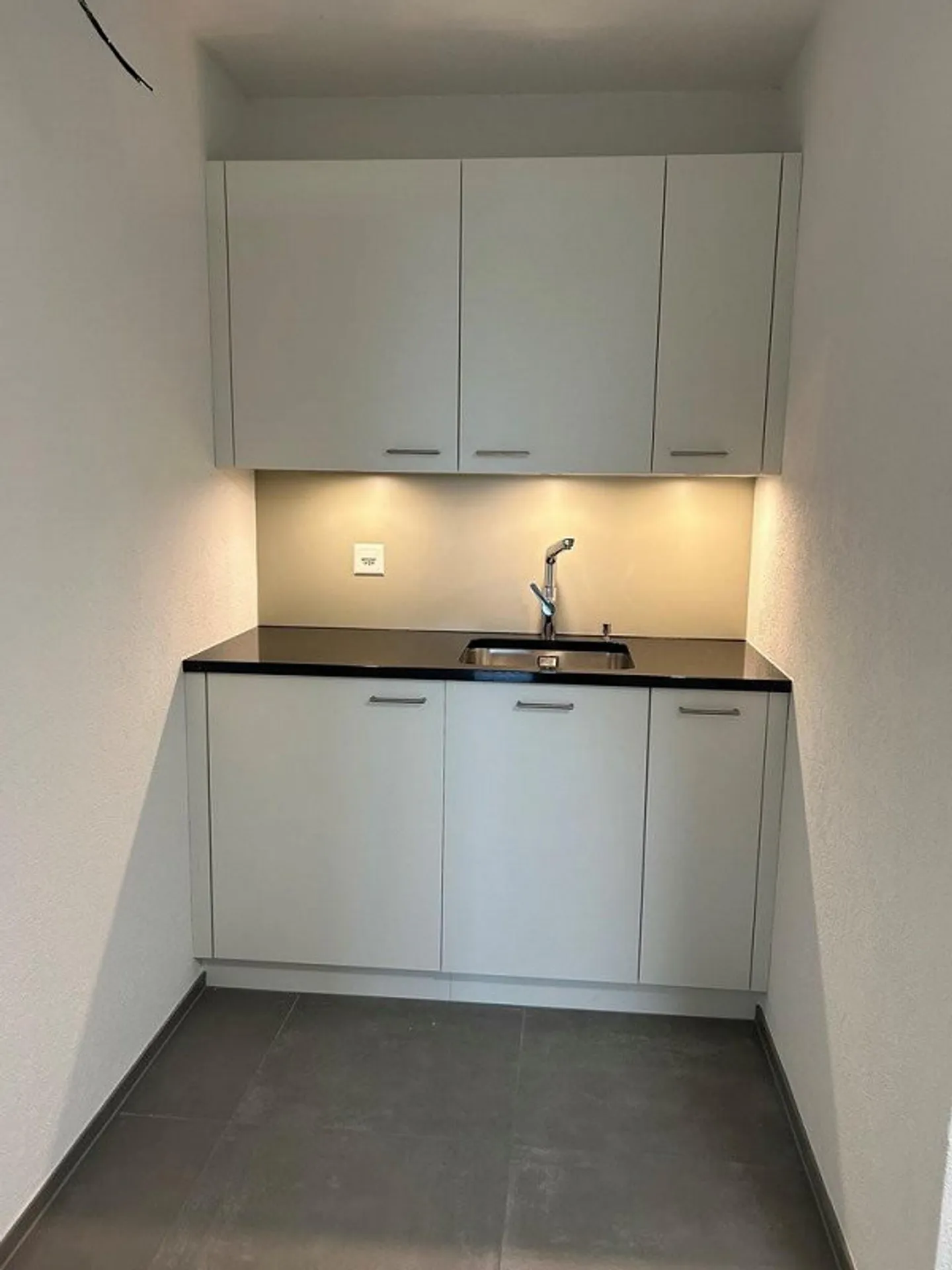 Espace de bureau, niveau sous-sol - Photo 3 sur 6