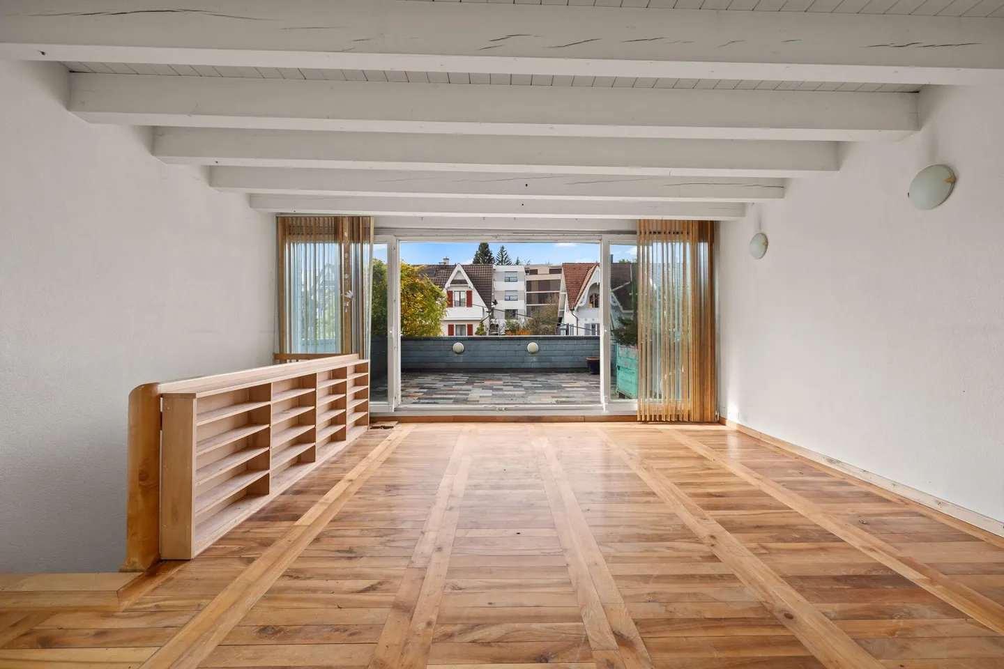 Charming and Potential-Filled Single-Family Home in Desirable Location (in Building Rights) - Photo 2 of 16