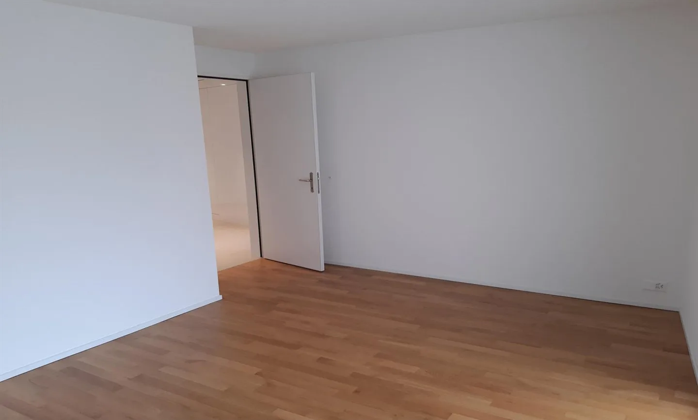 Appartamento all'ultimo piano - Complesso immobiliare attraente e moderno - Foto 2 di 7