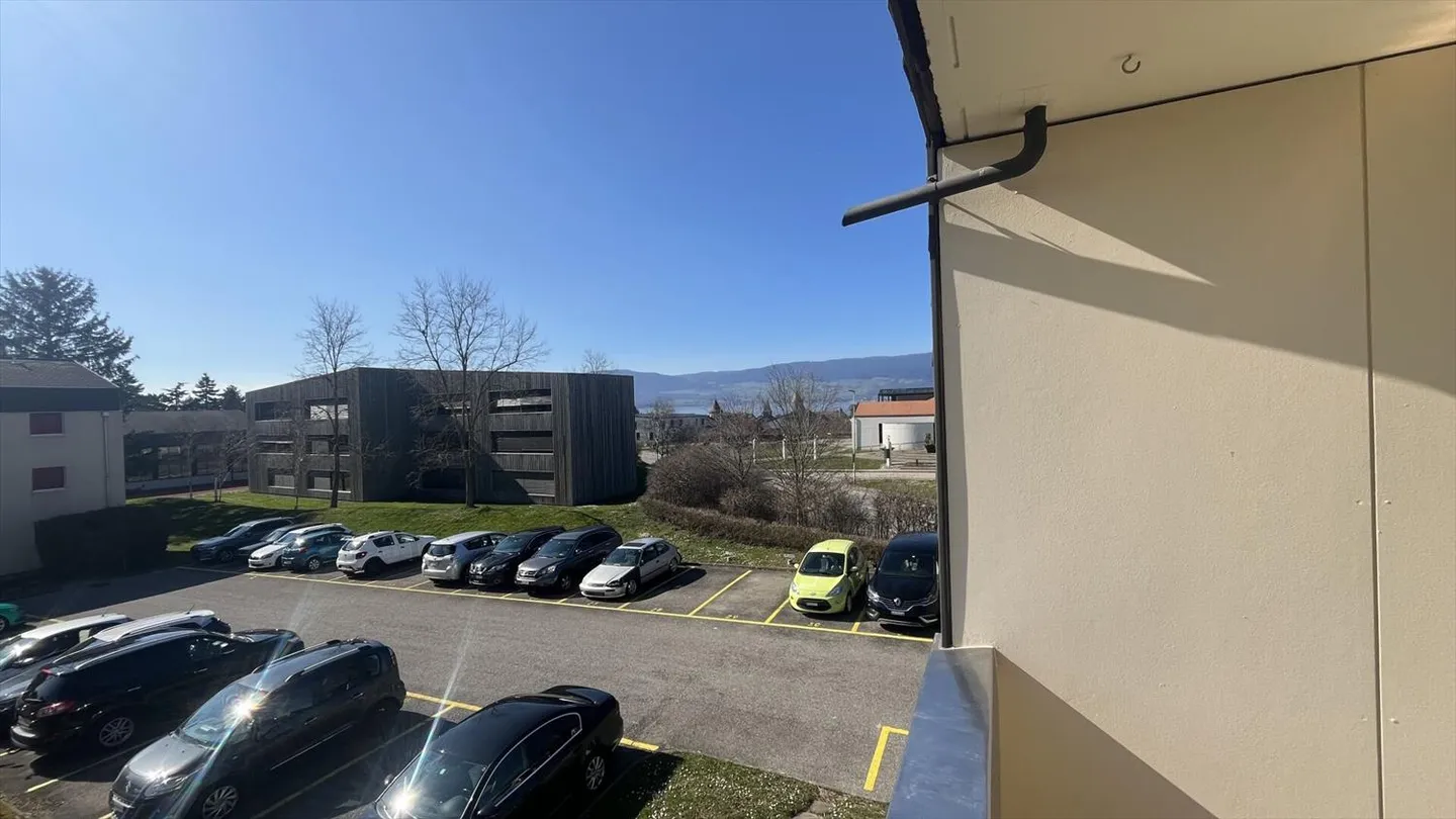 Beautiful bright 3.5 room apartment - Photo 8 of 9