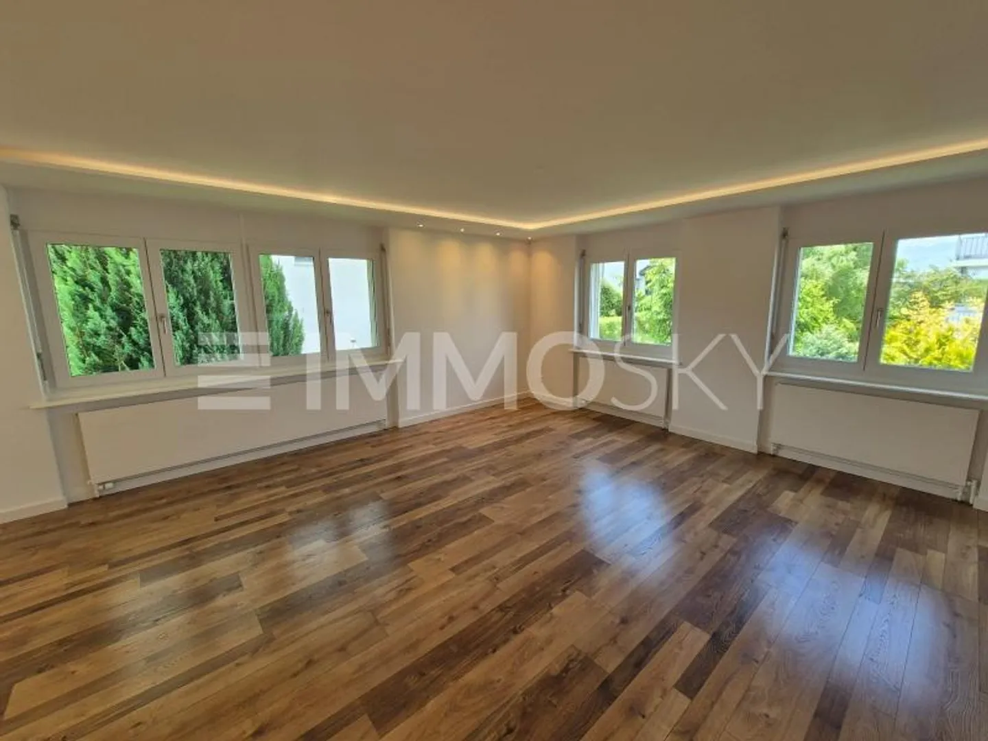 Appartamento moderno in posizione assolutamente tranquilla - Foto 1 di 7