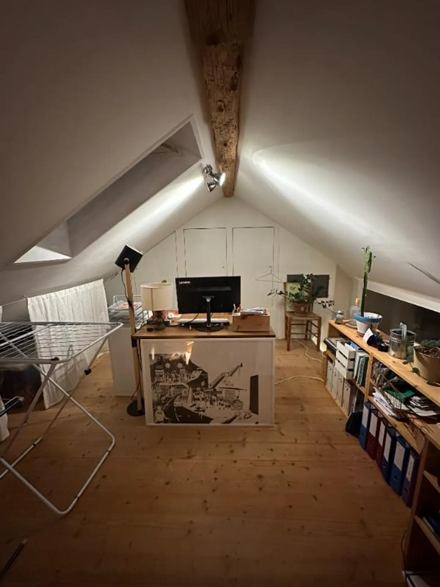 Beautiful attic apartment for subletting May-October 2026 - Photo 5 of 5