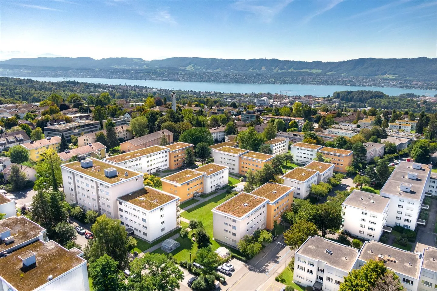 Beautiful, spacious apartment - Limited until 31.03.2027! - Photo 1 of 8