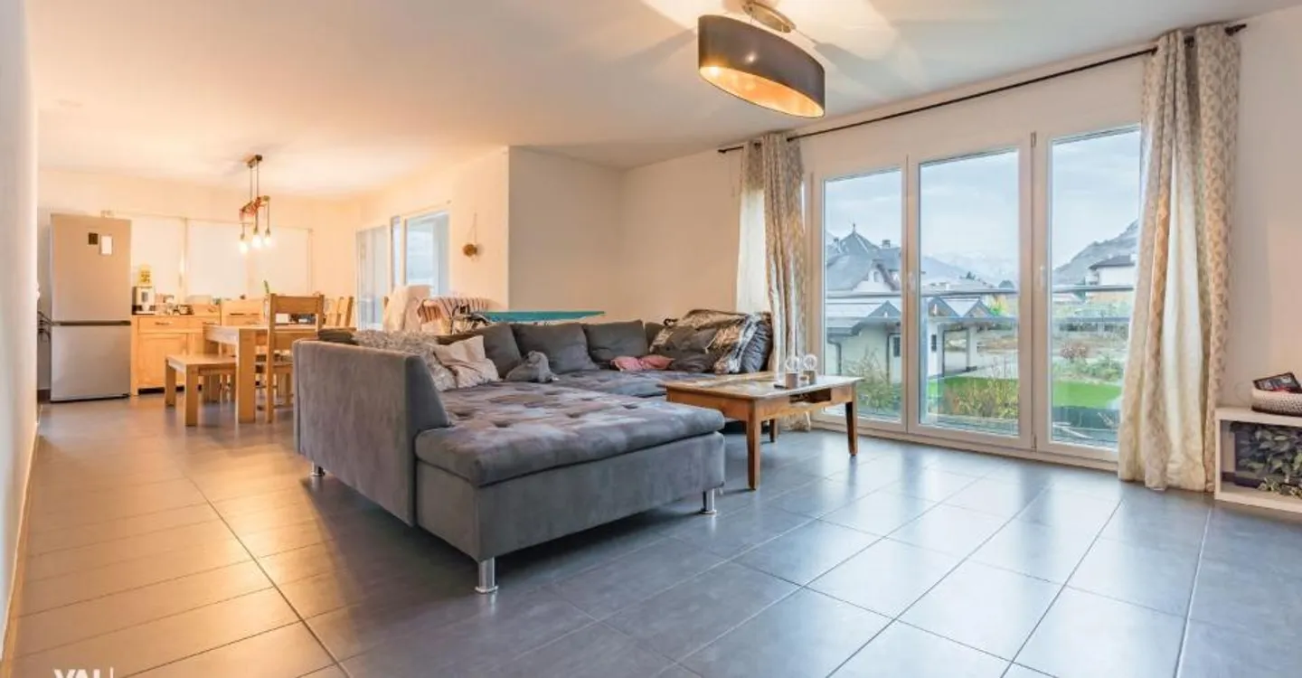 Appartement spacieux avec terrasse - Photo 1 sur 12